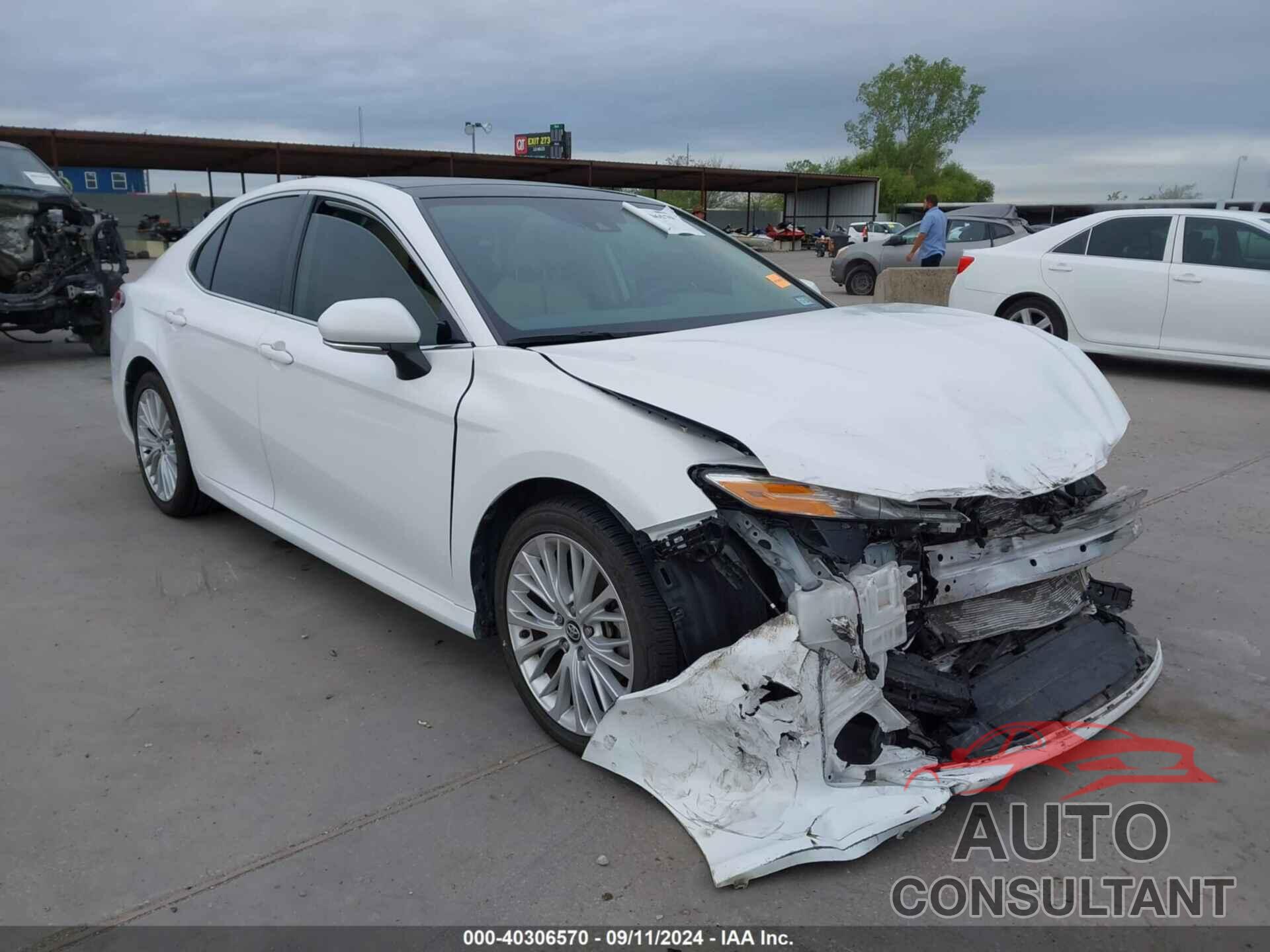 TOYOTA CAMRY 2020 - 4T1F11AK0LU313734