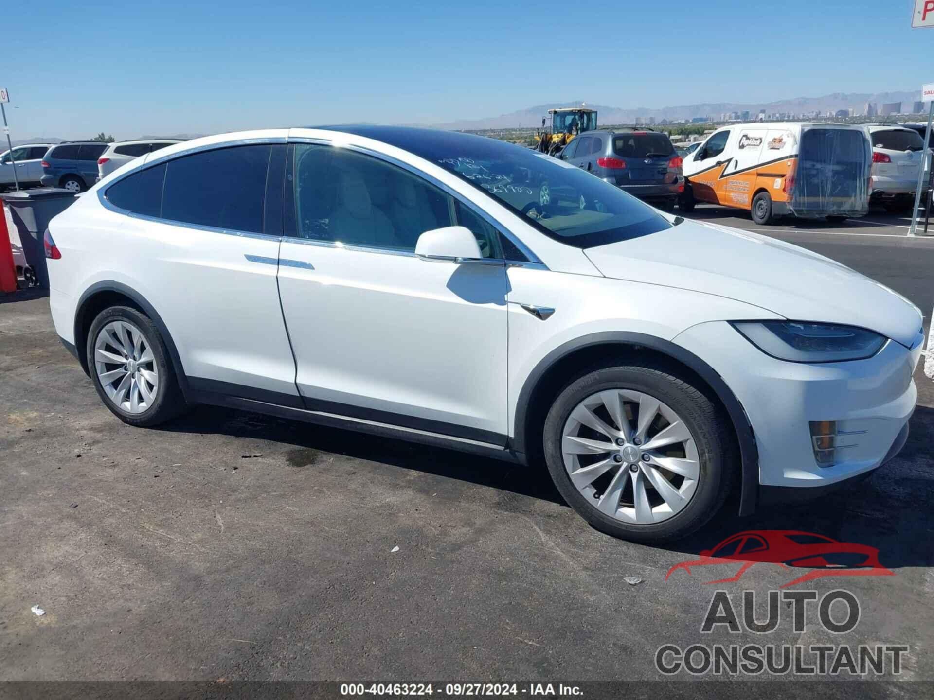 TESLA MODEL X 2019 - 5YJXCBE25KF187901