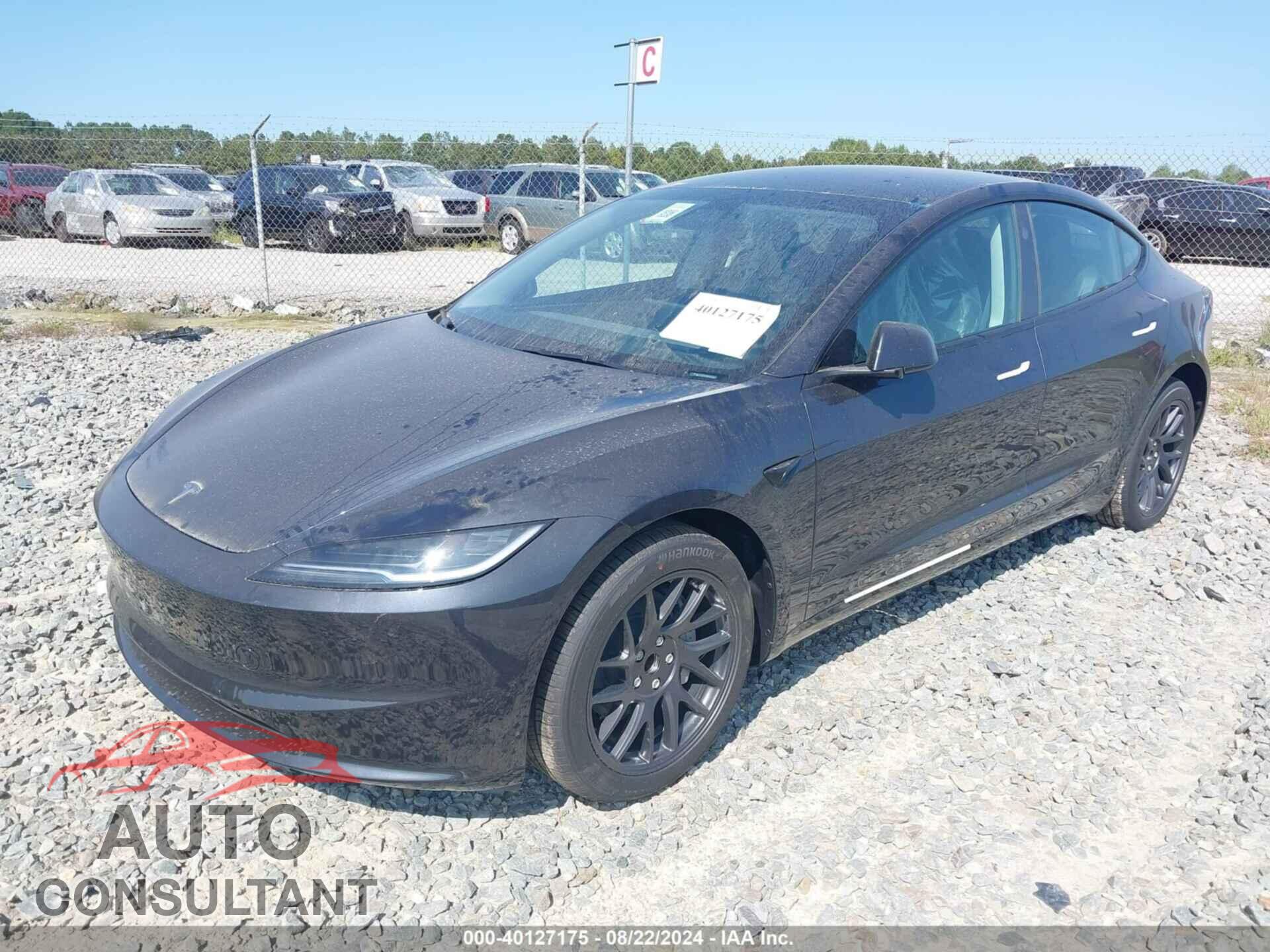 TESLA MODEL 3 2024 - 5YJ3E1EA9RF821229