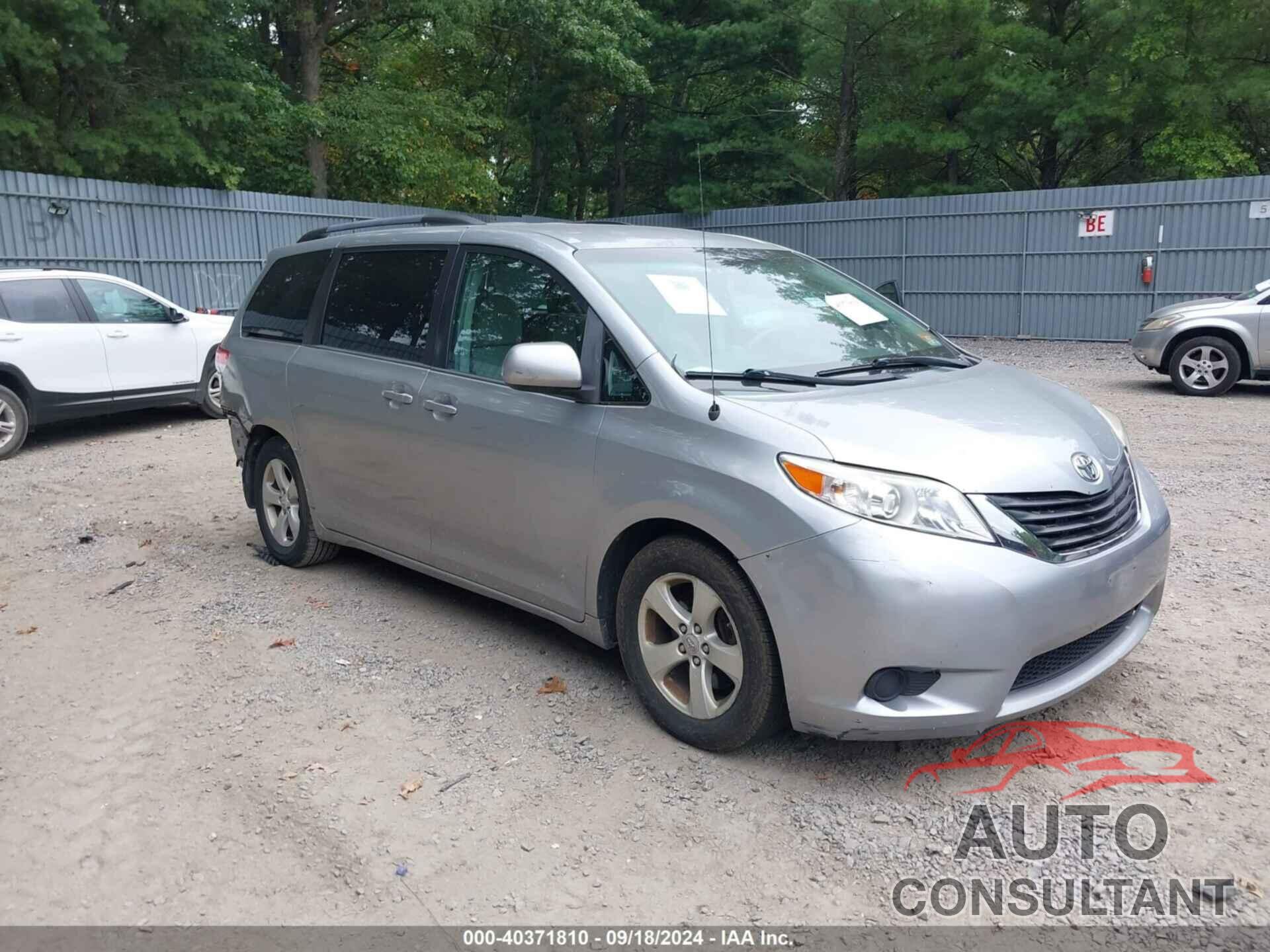 TOYOTA SIENNA 2013 - 5TDKK3DC5DS399872