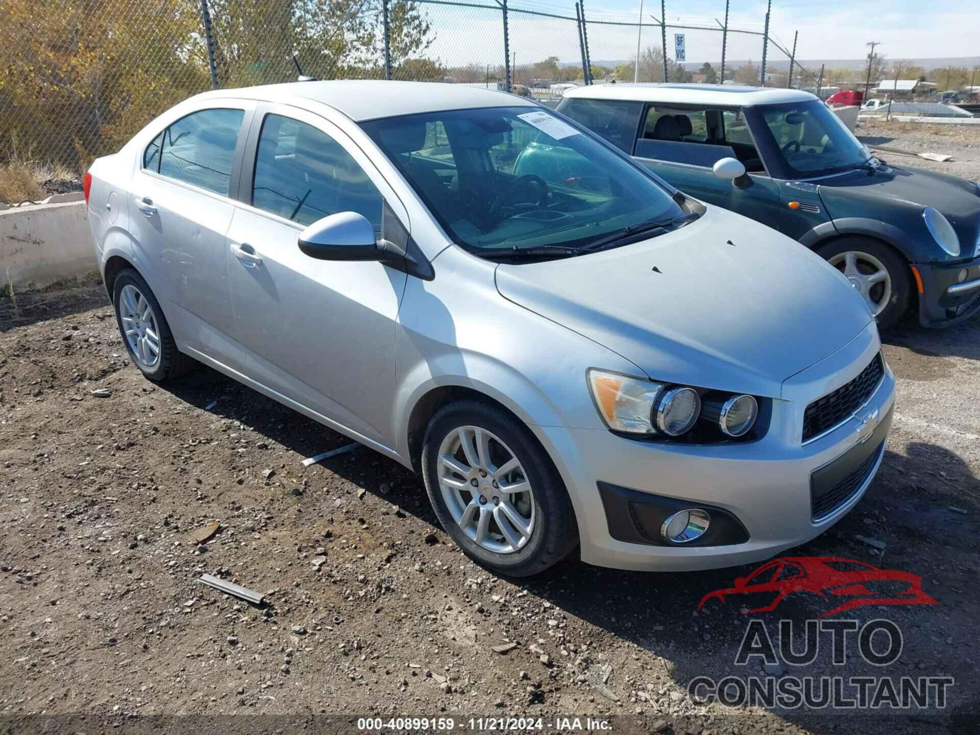CHEVROLET SONIC 2012 - 1G1JC5SH4C4150694