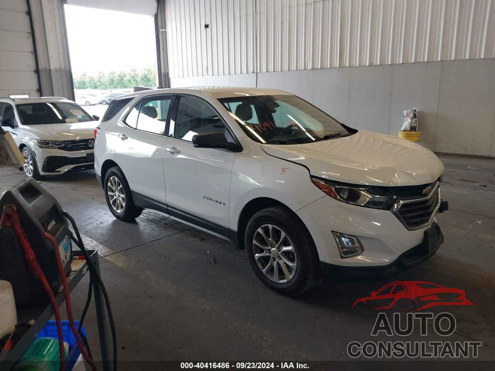 CHEVROLET EQUINOX 2018 - 2GNAXREV8J6334821