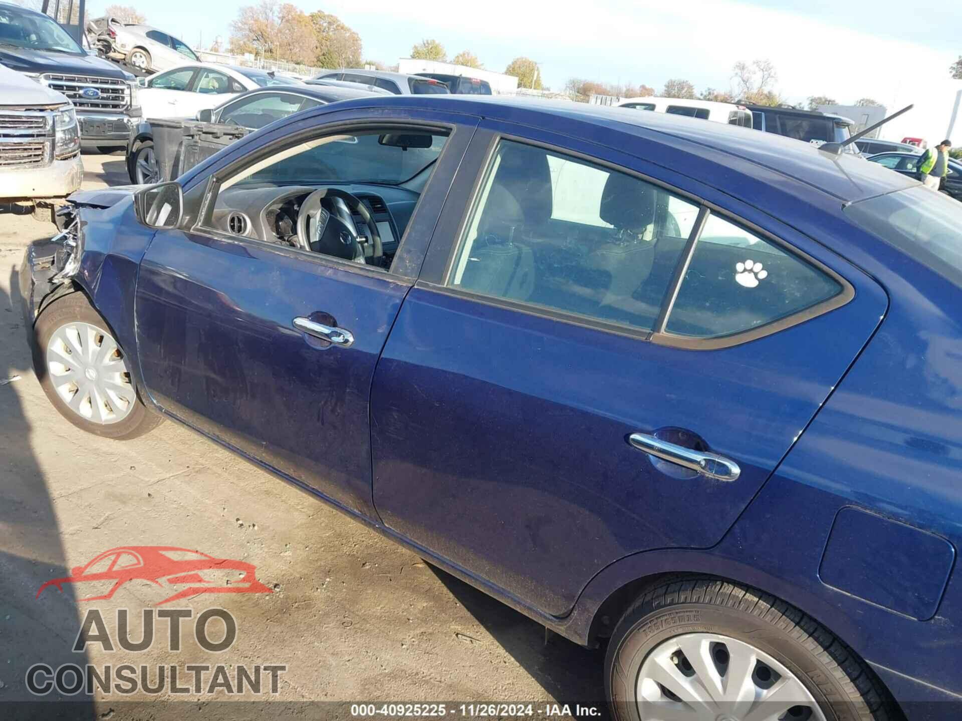 NISSAN VERSA 2019 - 3N1CN7AP3KL869087