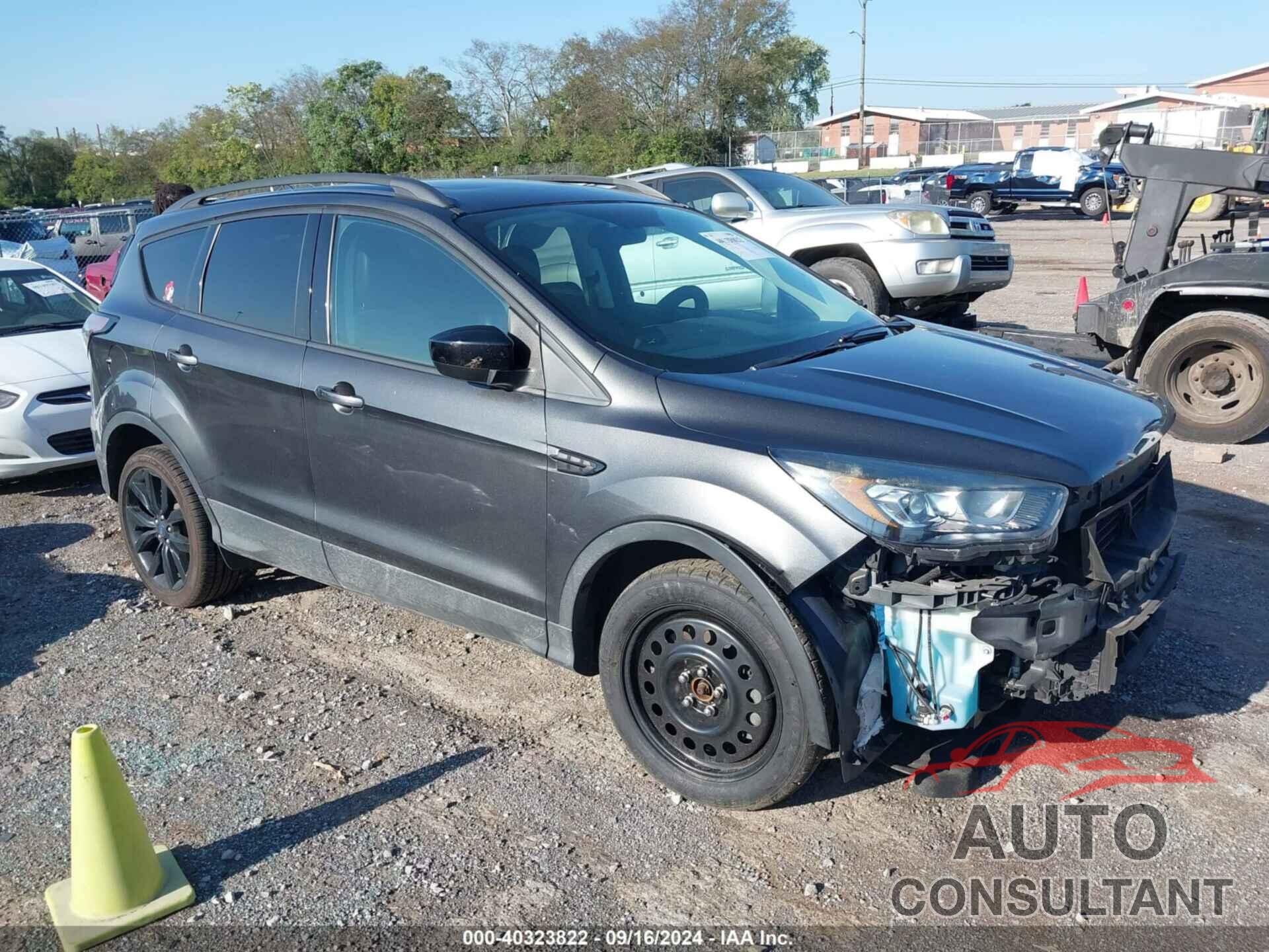 FORD ESCAPE 2018 - 1FMCU9GD9JUB94418