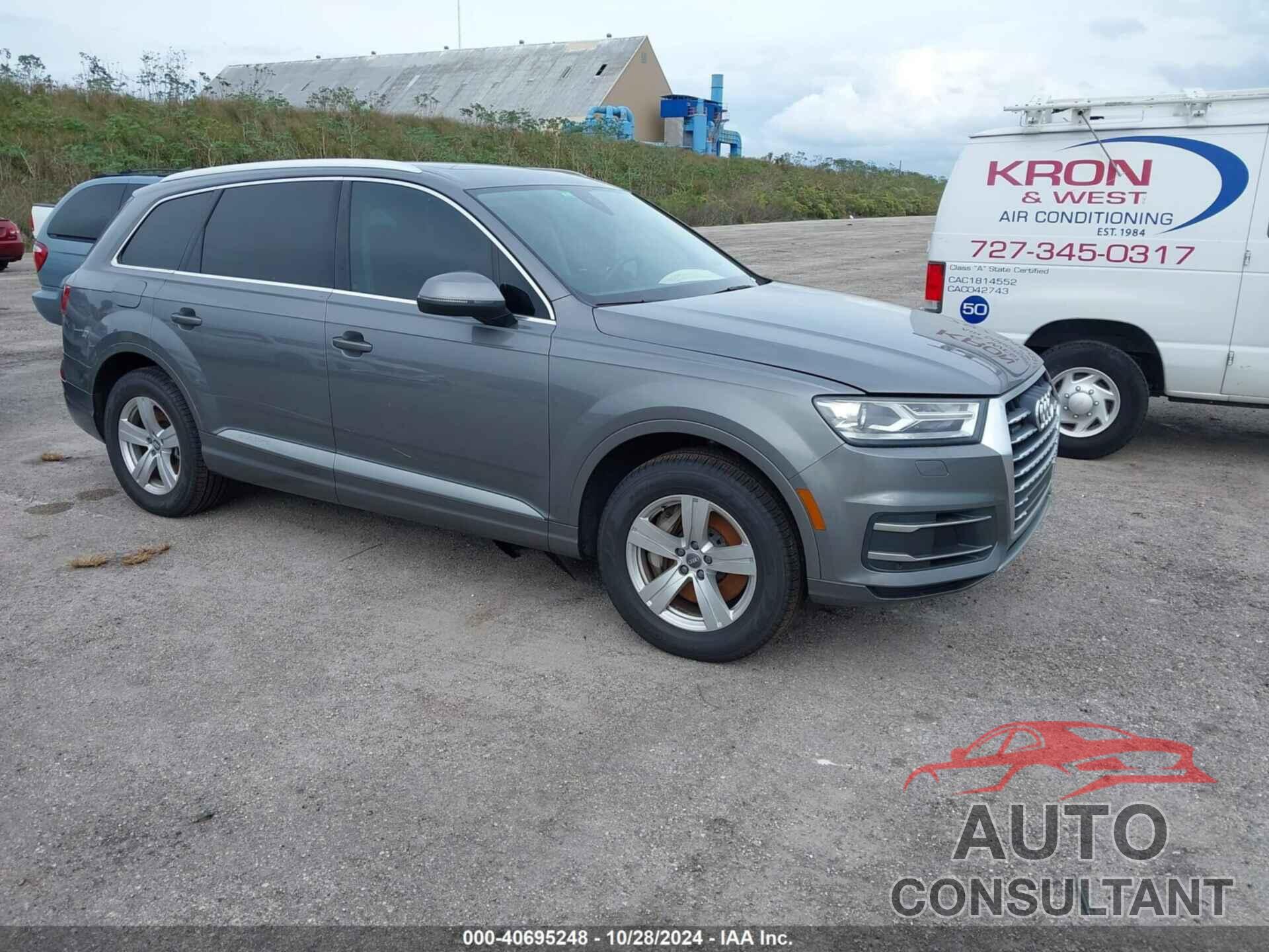 AUDI Q7 2018 - WA1LHAF77JD016555