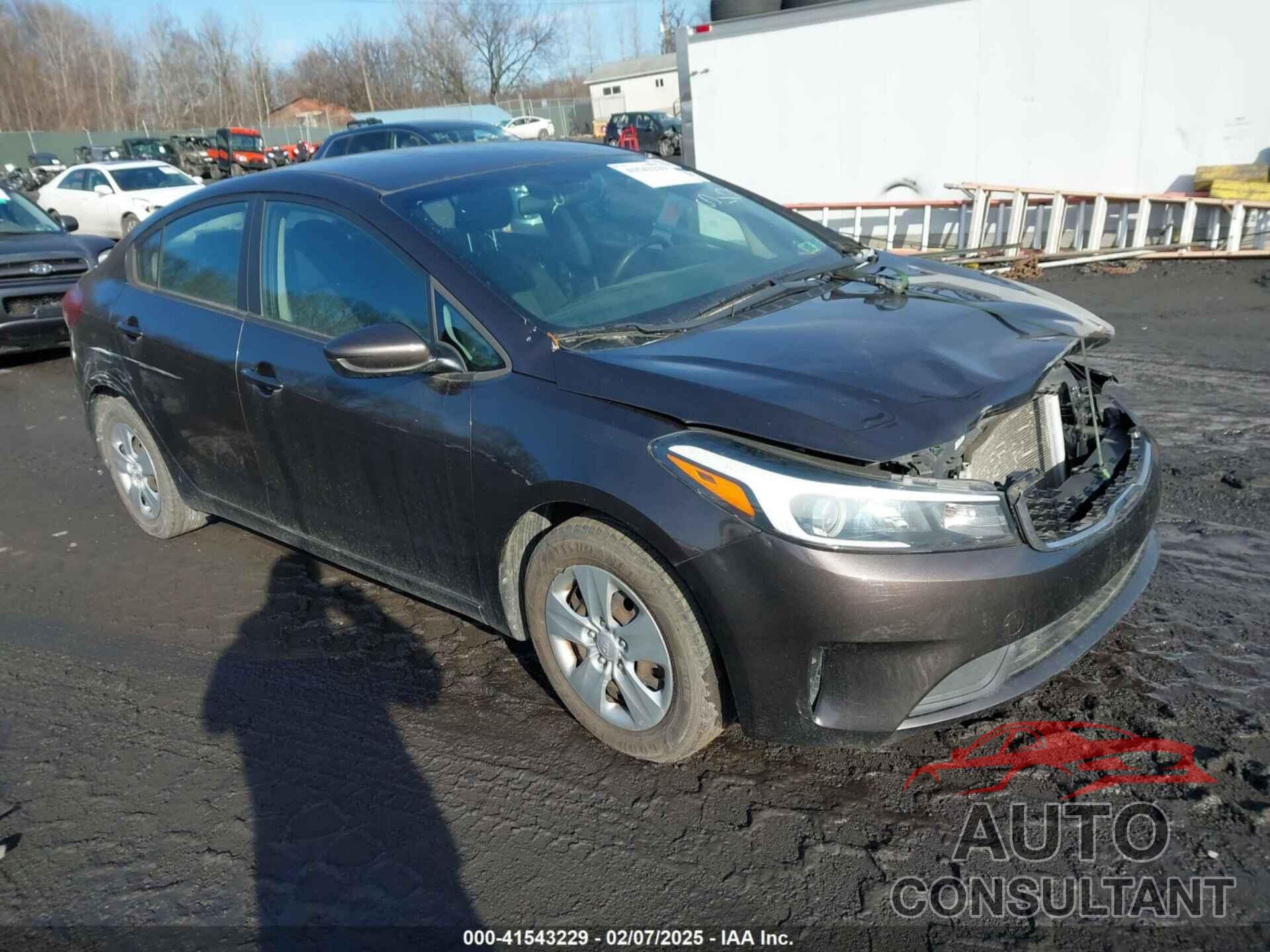 KIA FORTE 2018 - 3KPFK4A70JE205690