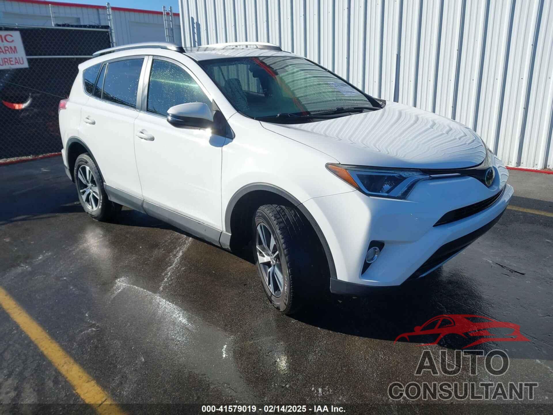 TOYOTA RAV4 2018 - JTMWFREV7JJ743297