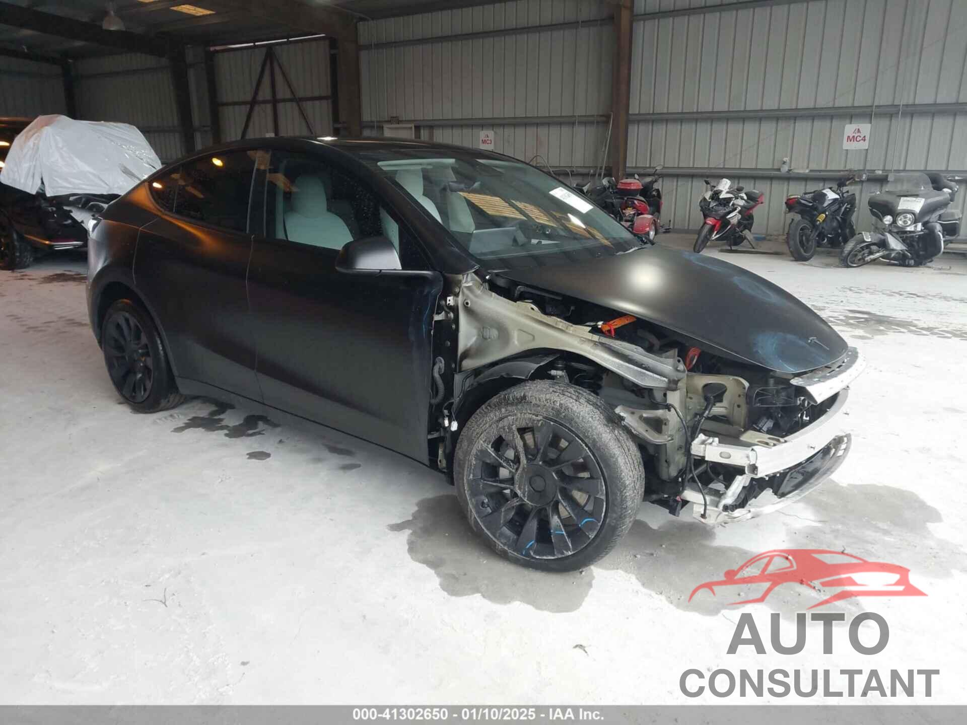 TESLA MODEL Y 2022 - 7SAYGAEE2NF570103