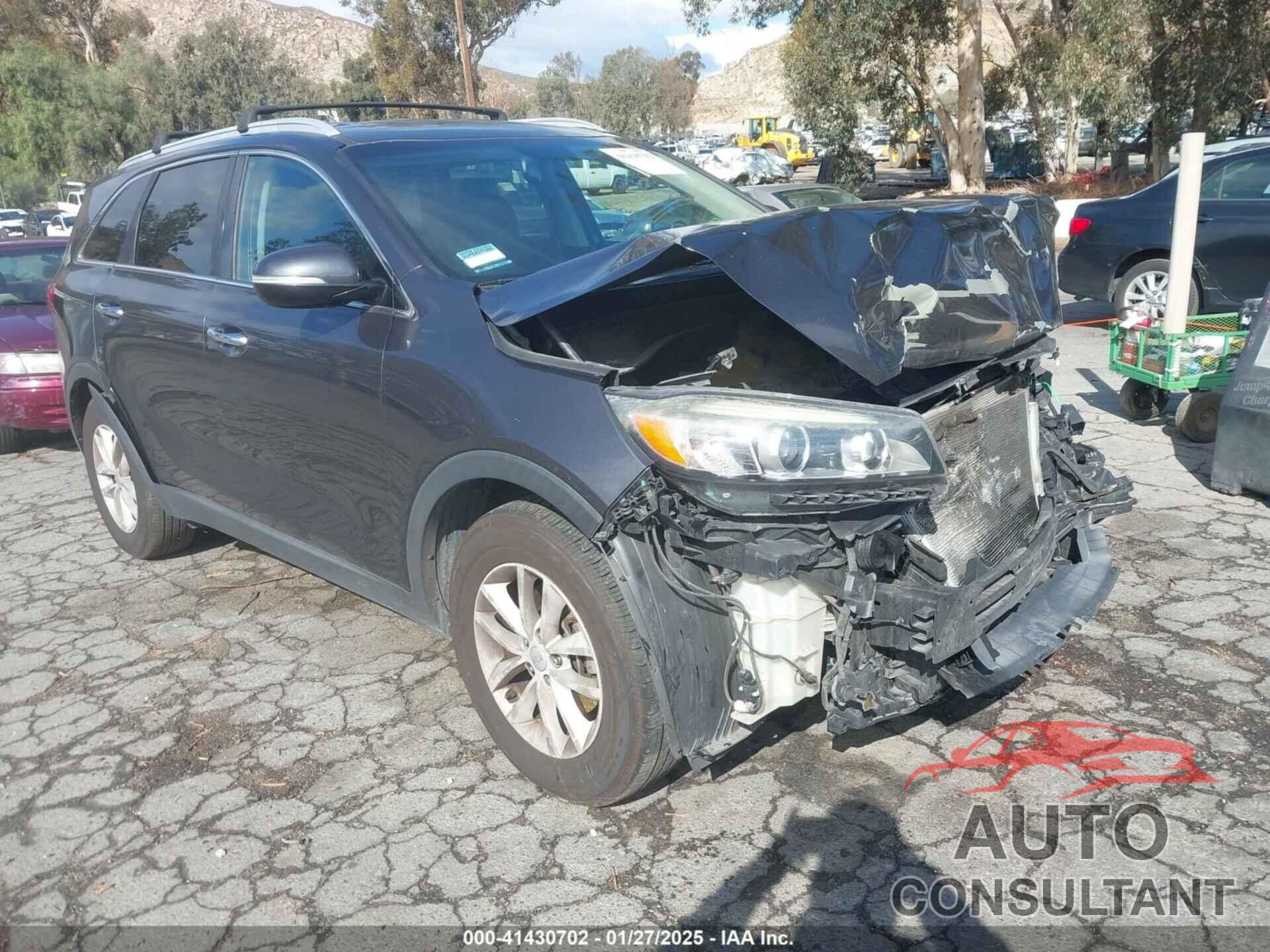 KIA SORENTO 2017 - 5XYPG4A52HG228342