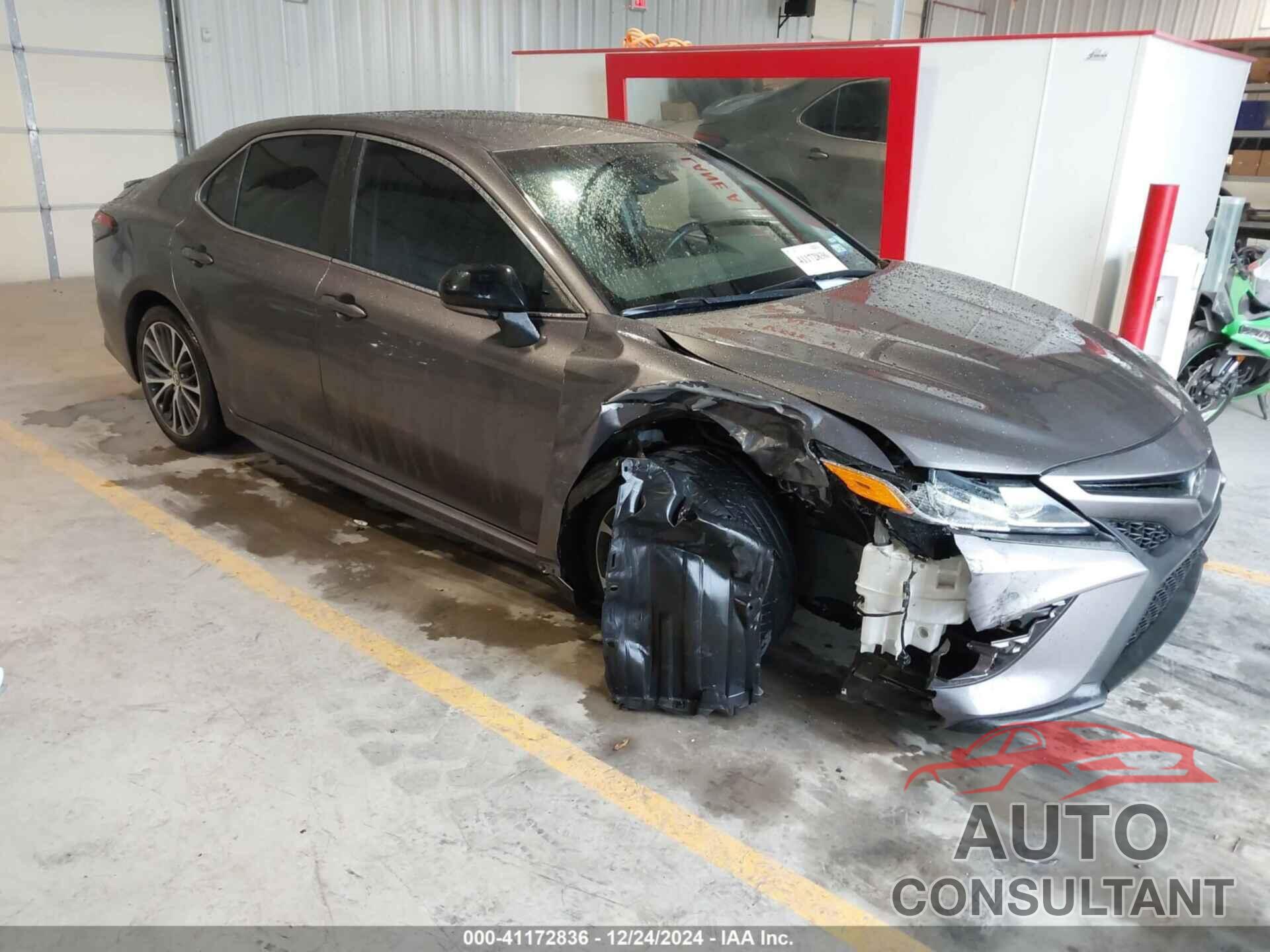 TOYOTA CAMRY 2018 - 4T1B11HKXJU541421