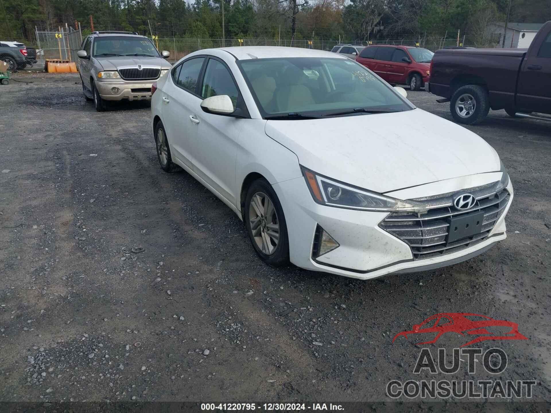 HYUNDAI ELANTRA 2019 - 5NPD84LF2KH421614