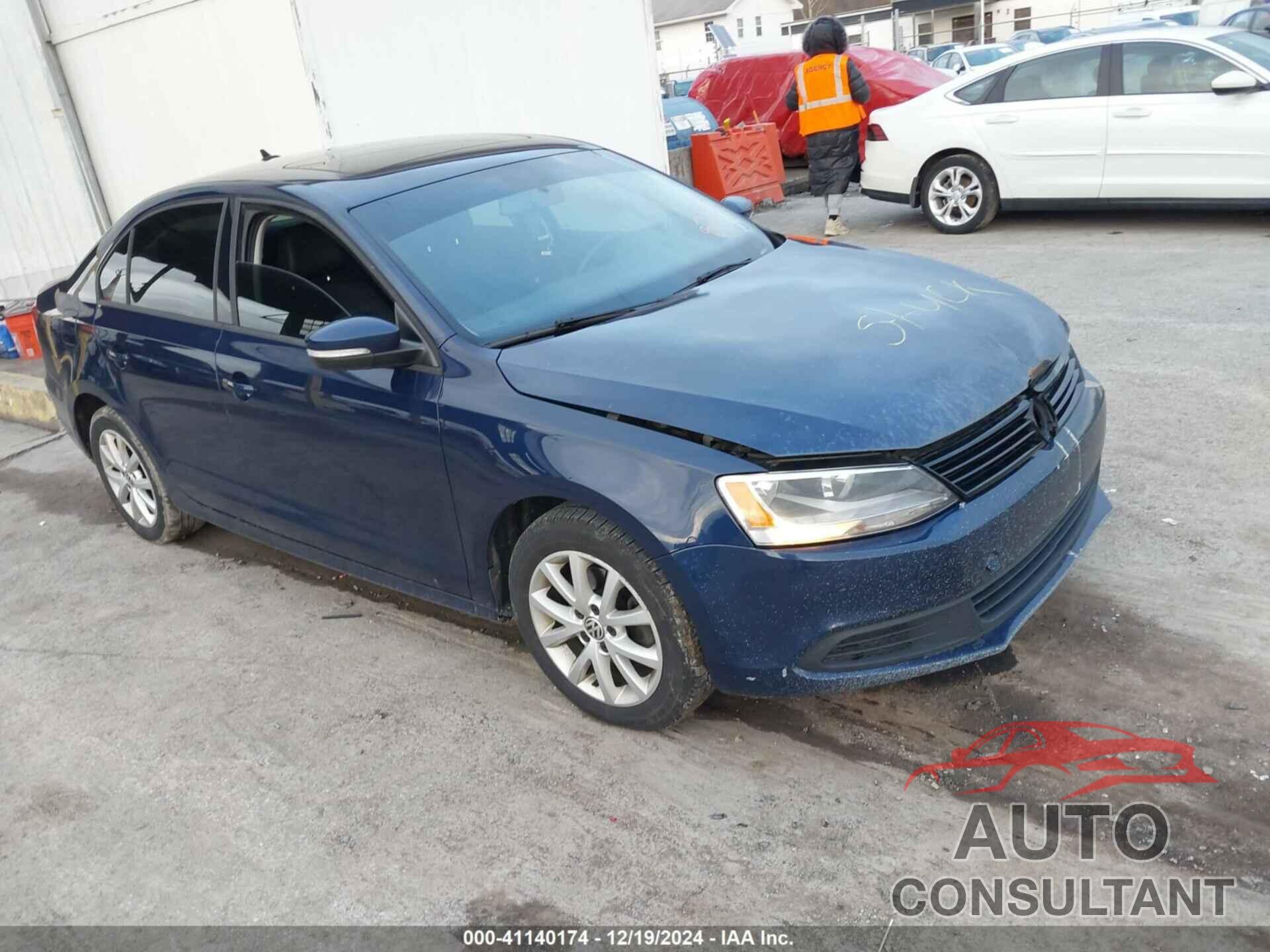 VOLKSWAGEN JETTA 2012 - 3VWDX7AJ7CM468724