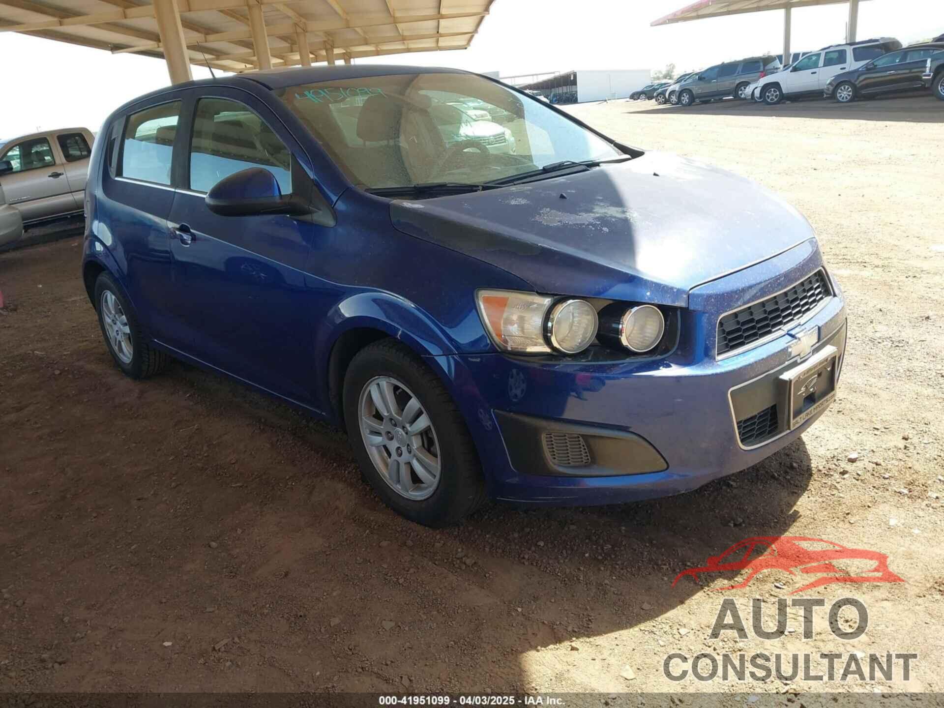 CHEVROLET SONIC 2014 - 1G1JC6SB7E4195231