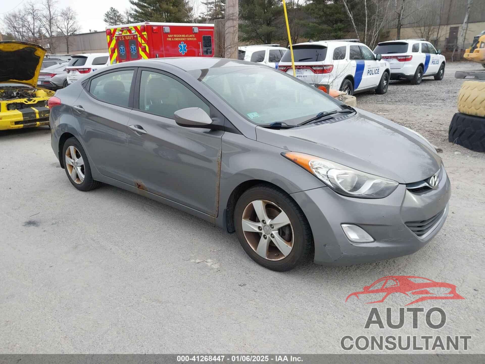 HYUNDAI ELANTRA 2013 - 5NPDH4AE4DH362000