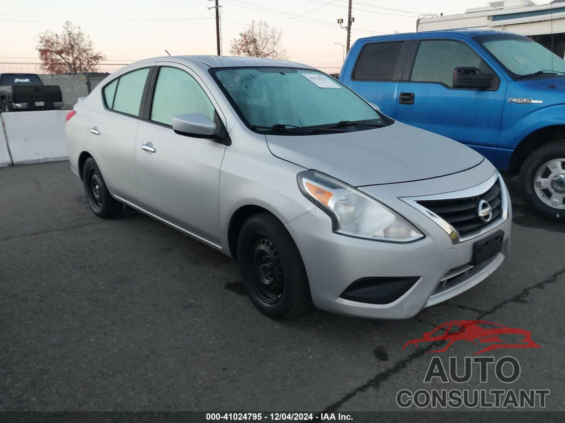 NISSAN VERSA 2017 - 3N1CN7AP4HK431239