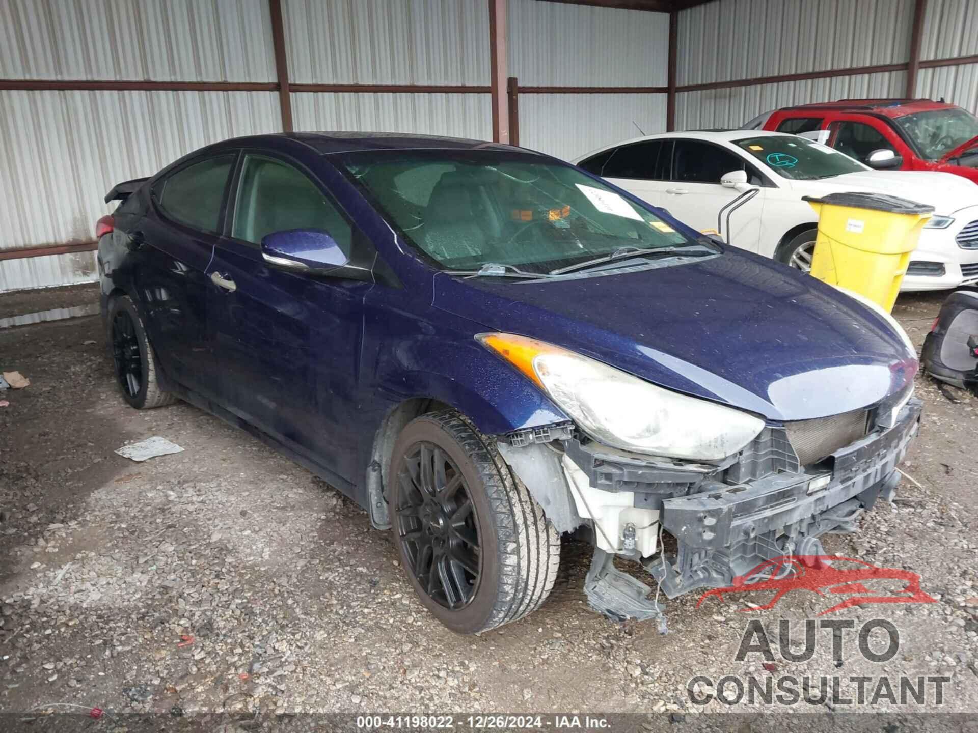 HYUNDAI ELANTRA 2013 - 5NPDH4AE8DH210379