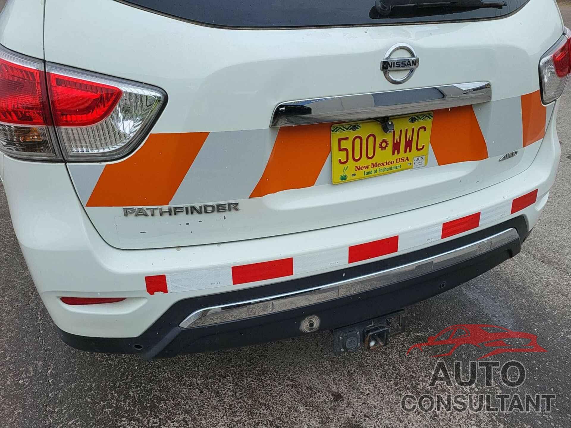 NISSAN PATHFINDER 2015 - 5N1AR2MM9FC650516