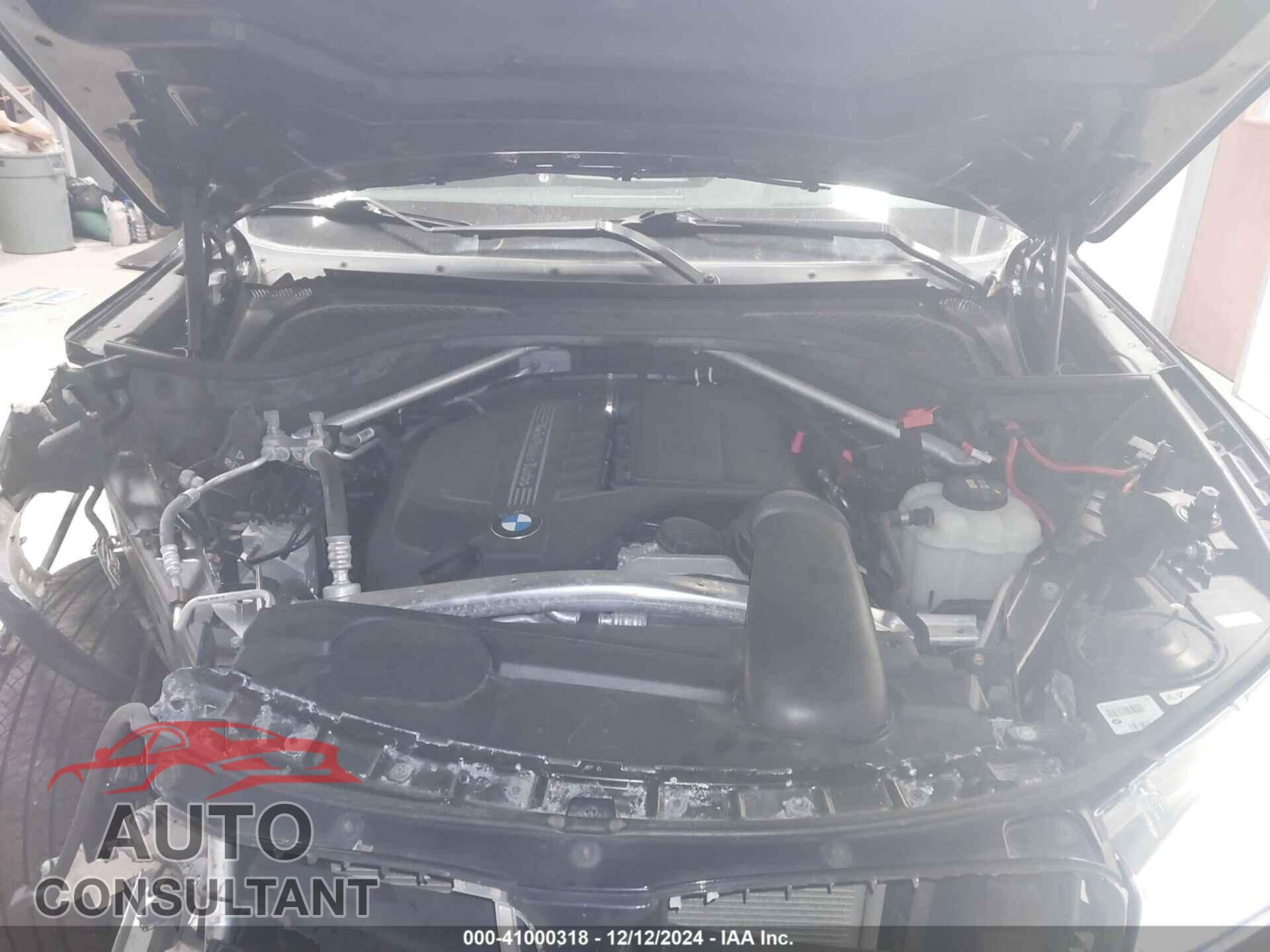 BMW X5 2017 - 5UXKR0C32H0X77357