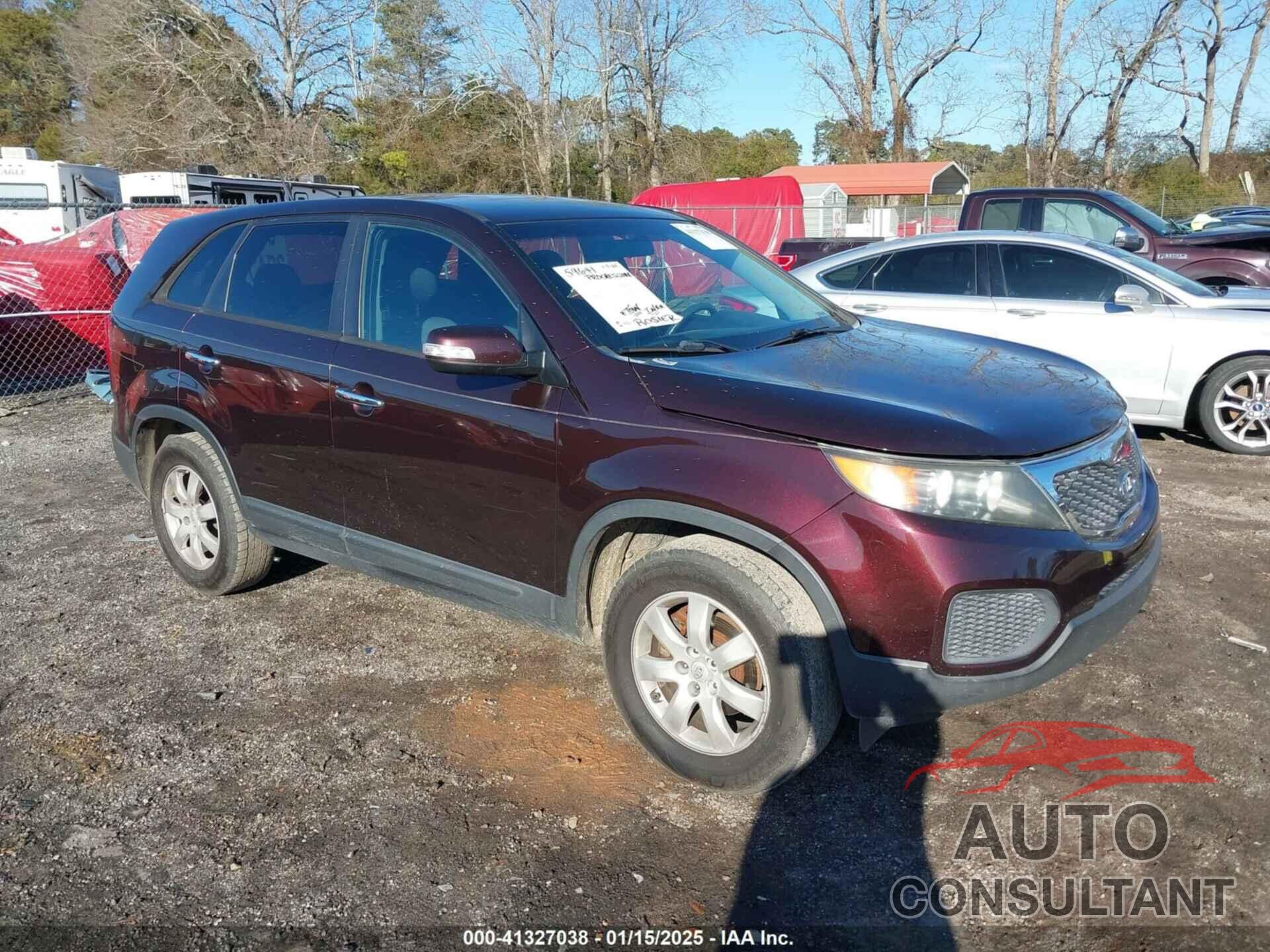 KIA SORENTO 2011 - 5XYKT3A1XBG183087