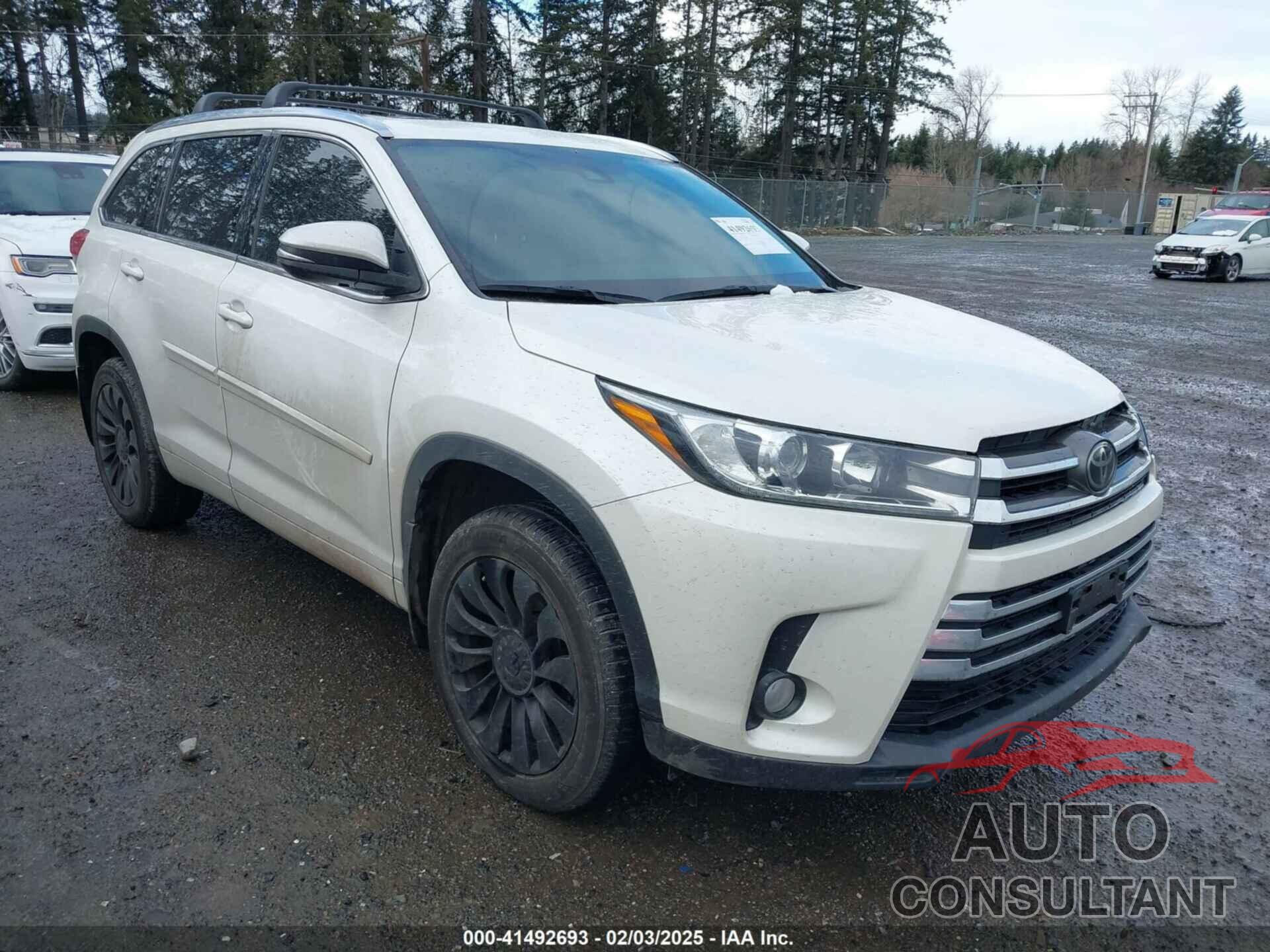 TOYOTA HIGHLANDER 2018 - 5TDDZRFH2JS804338