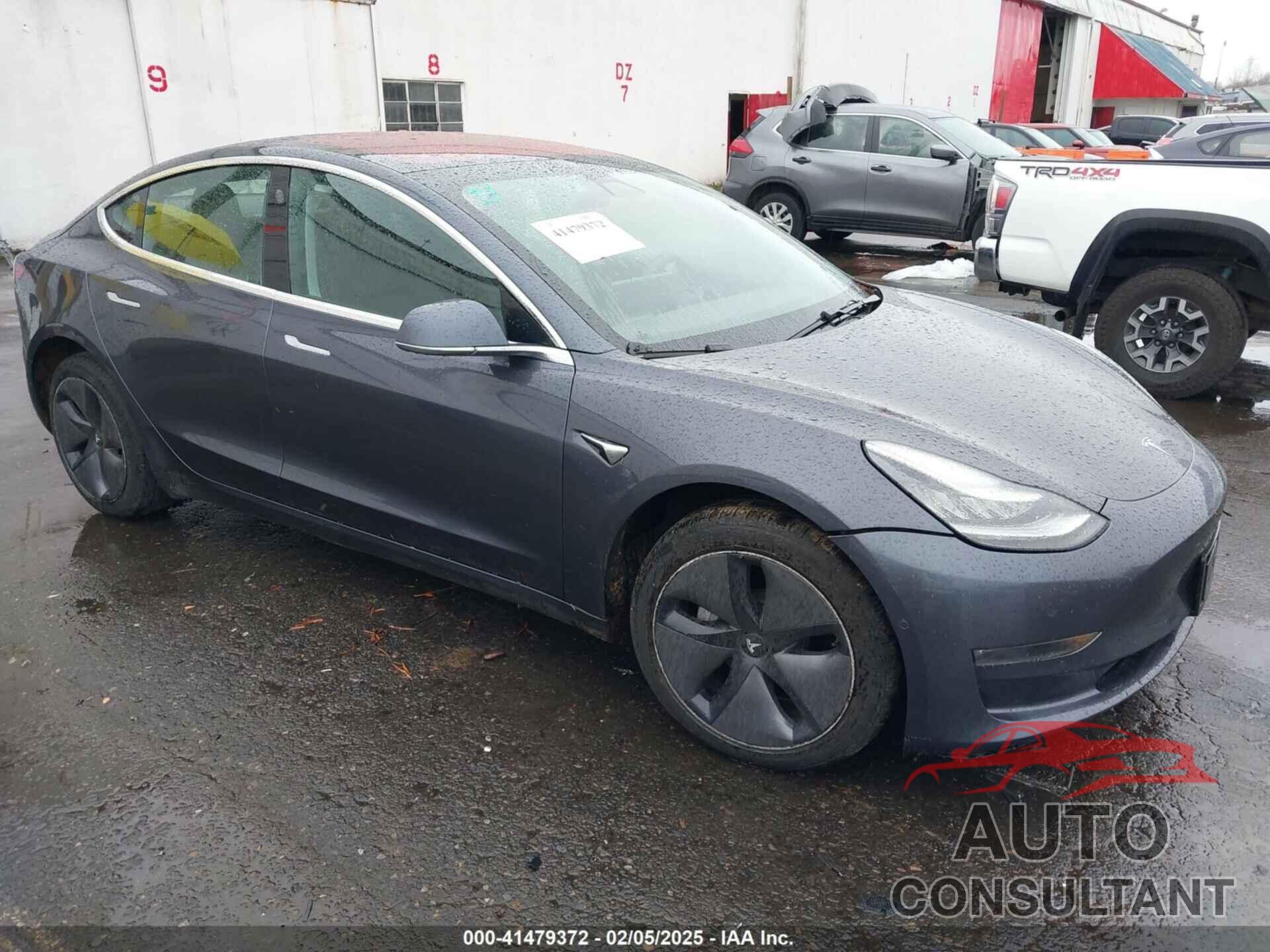 TESLA MODEL 3 2018 - 5YJ3E1EA5JF053754