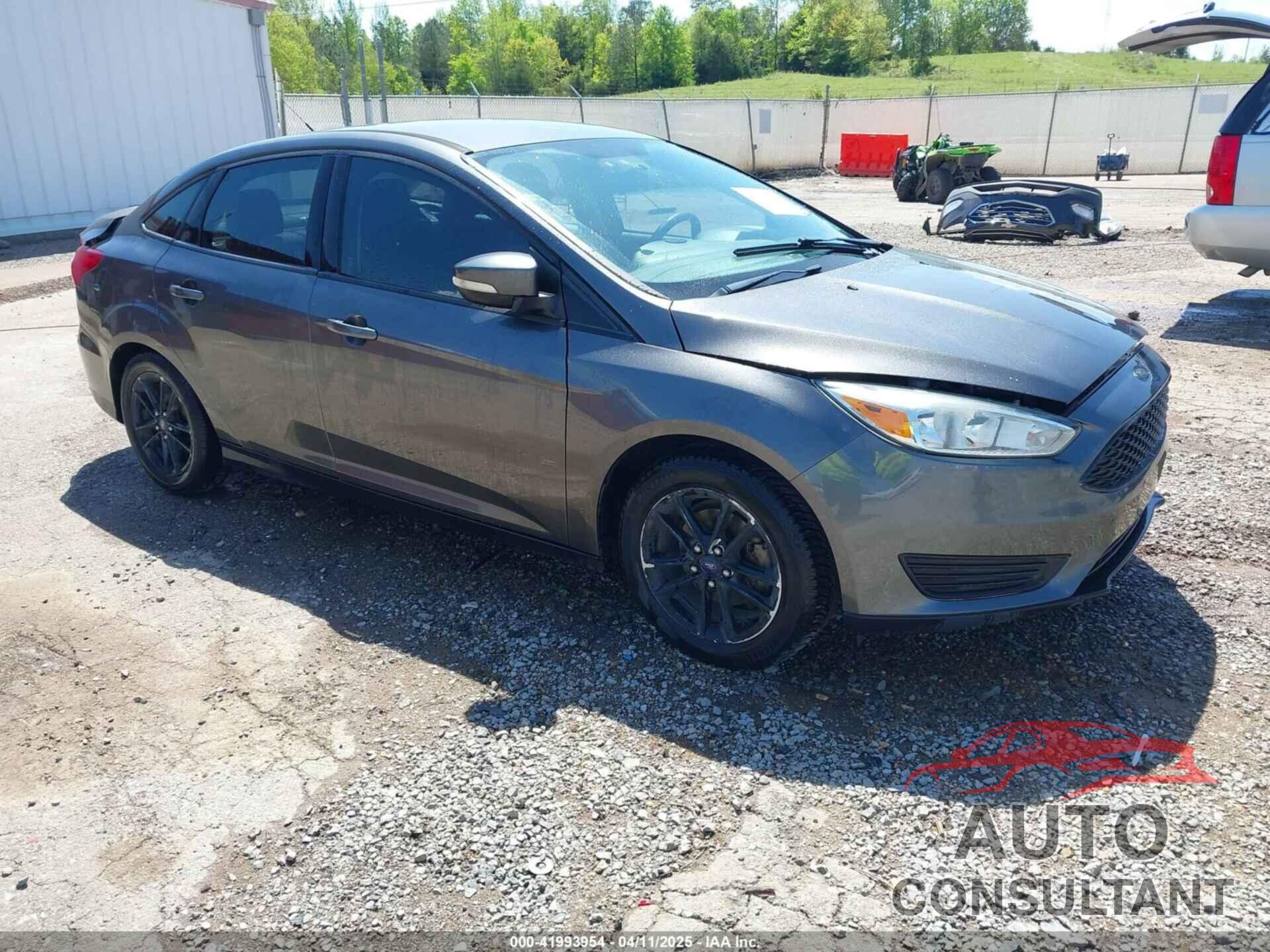 FORD FOCUS 2015 - 1FADP3F26FL241212