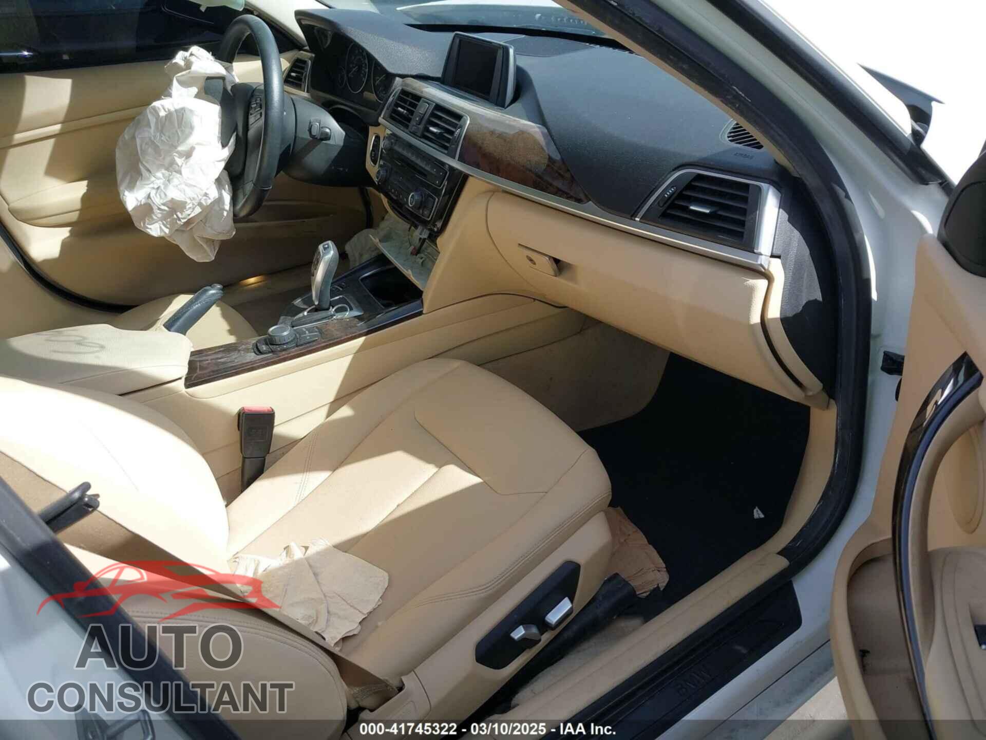 BMW 320I 2016 - WBA8E1G55GNU11559