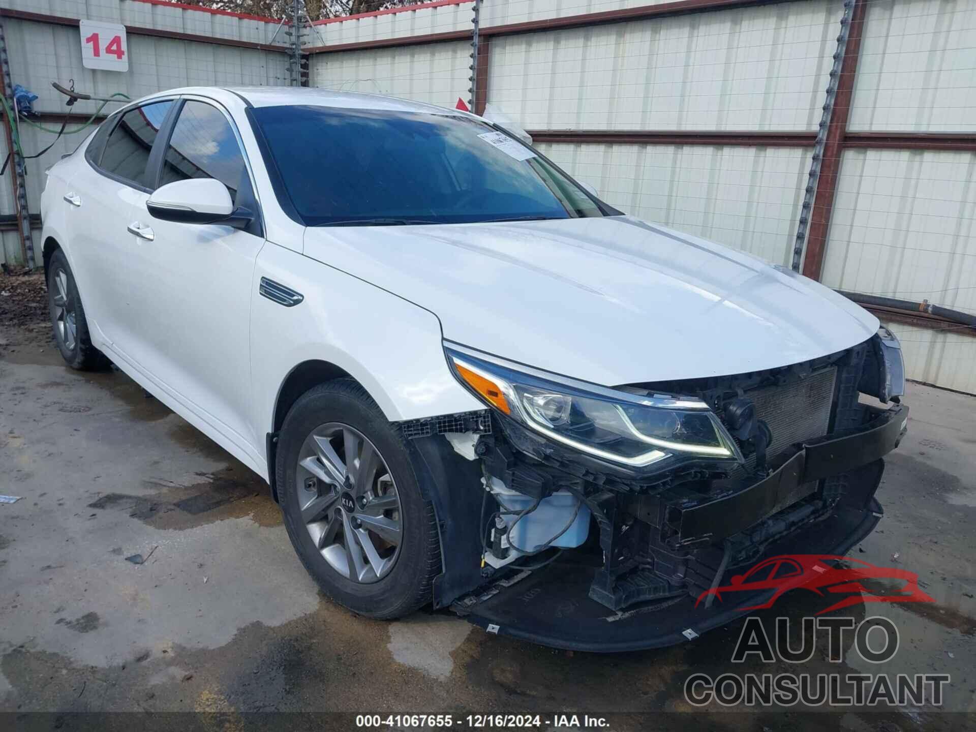 KIA OPTIMA LX AUTOMATIC 2020 - 5XXGT4L37LG427925