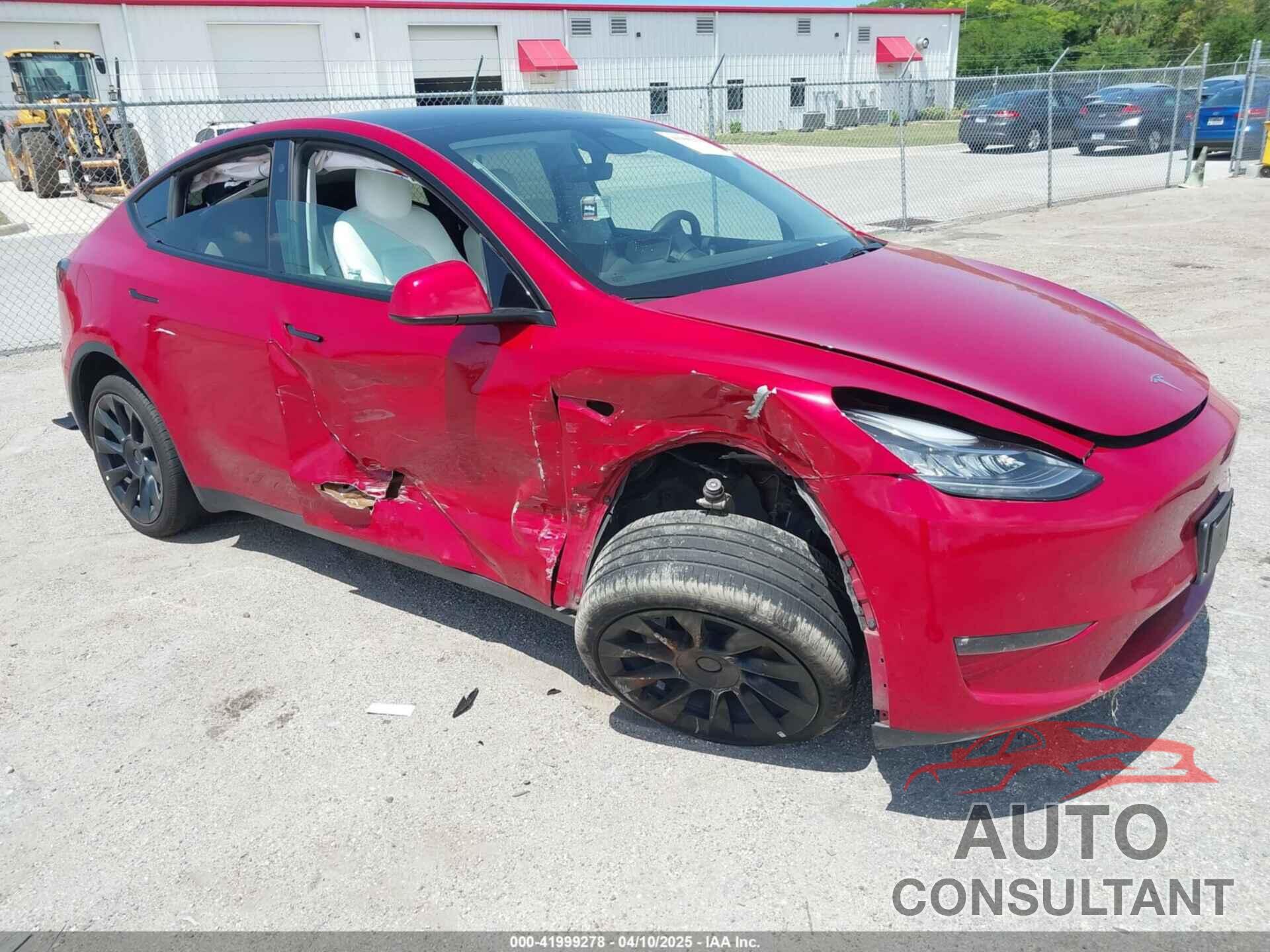 TESLA MODEL Y 2022 - 7SAYGDEE6NF372464