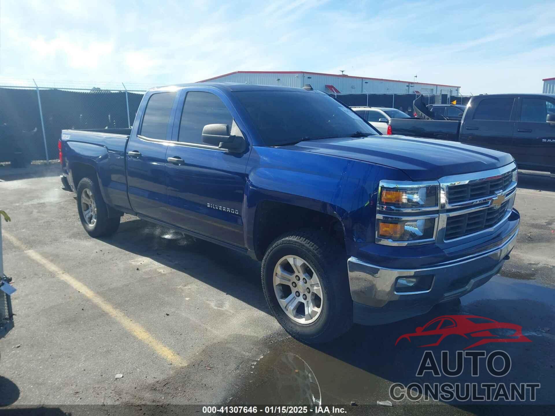 CHEVROLET SILVERADO 1500 2014 - 1GCVKREC8EZ297433