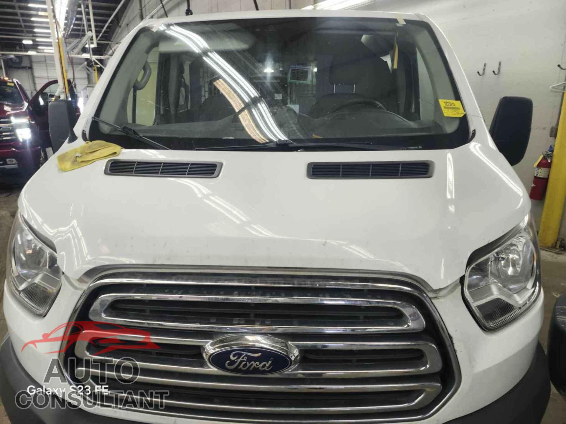 FORD TRANSIT-150 2017 - 1FTYE1YMXHKB28134