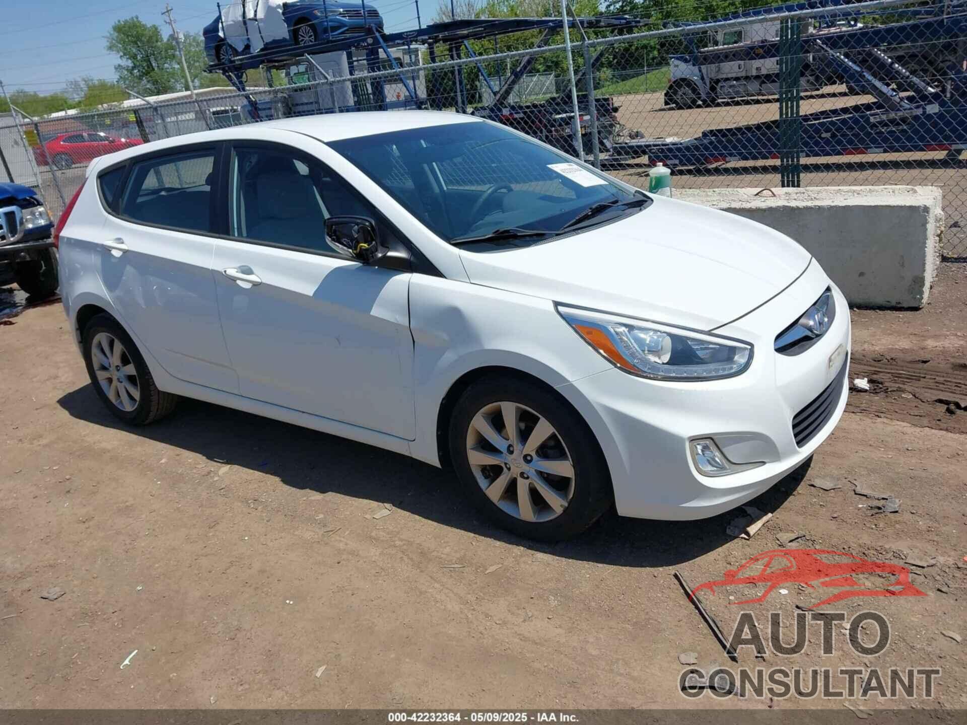 HYUNDAI ACCENT 2014 - KMHCU5AE4EU171645