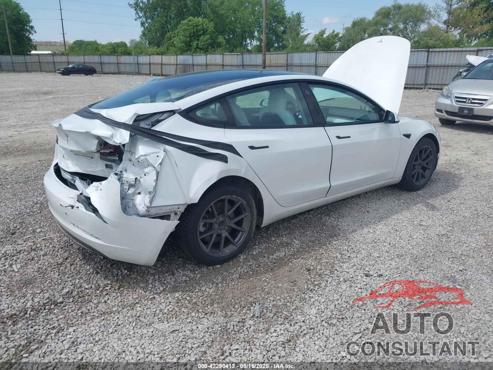TESLA MODEL 3 2022 - 5YJ3E1EB4NF165427