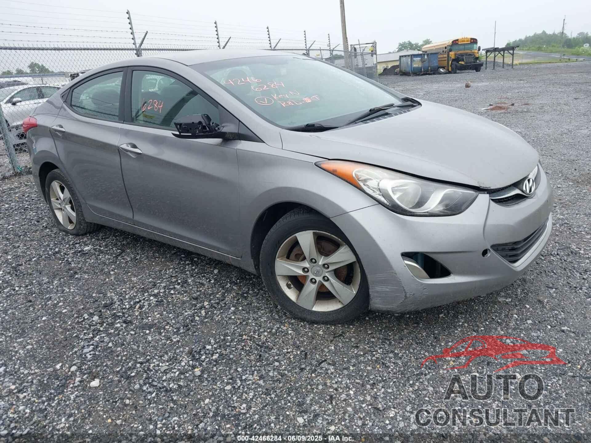 HYUNDAI ELANTRA 2012 - KMHDH4AE5CU186347