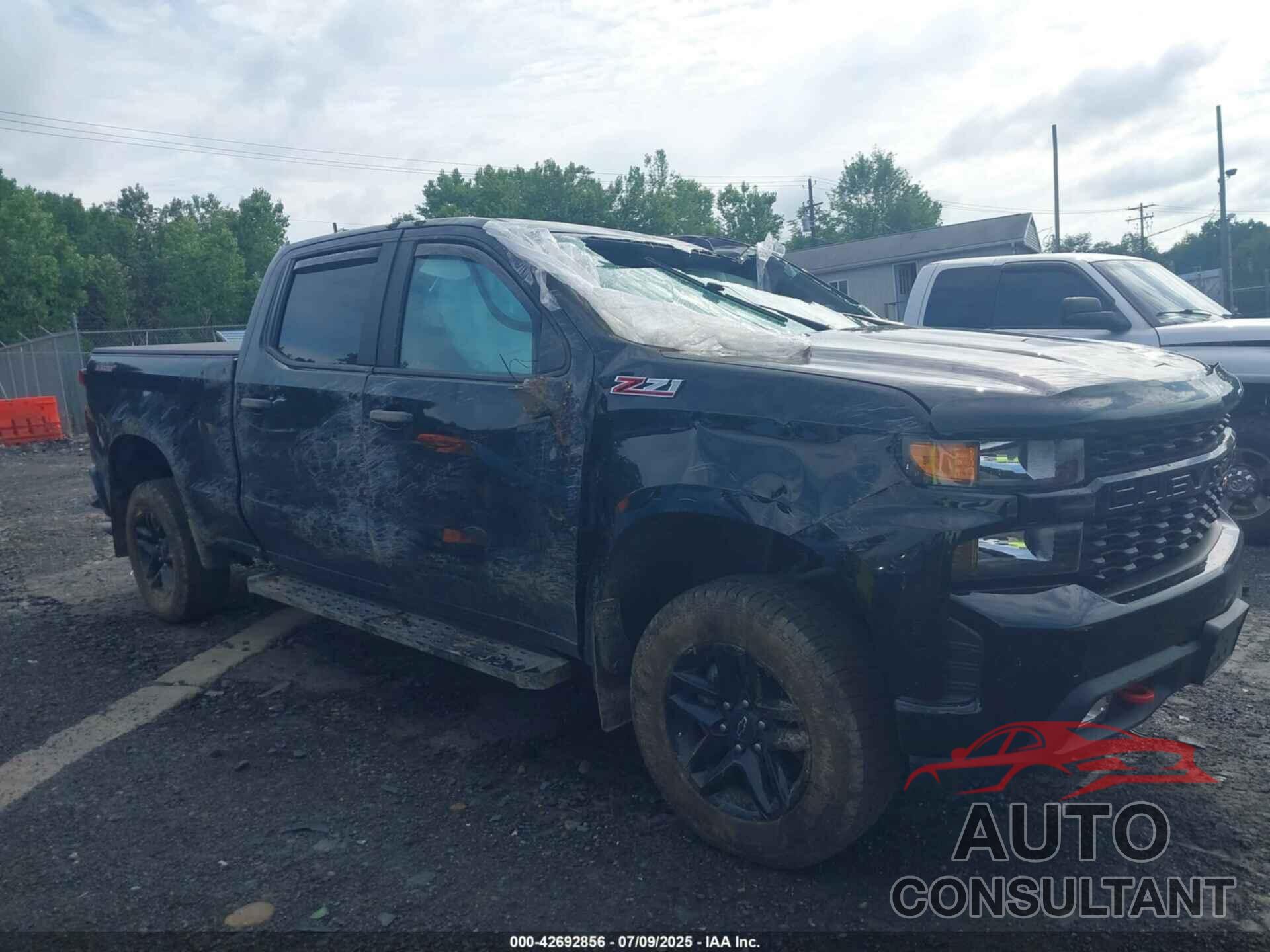 CHEVROLET SILVERADO 2021 - 1GCPYCEH5MZ241478