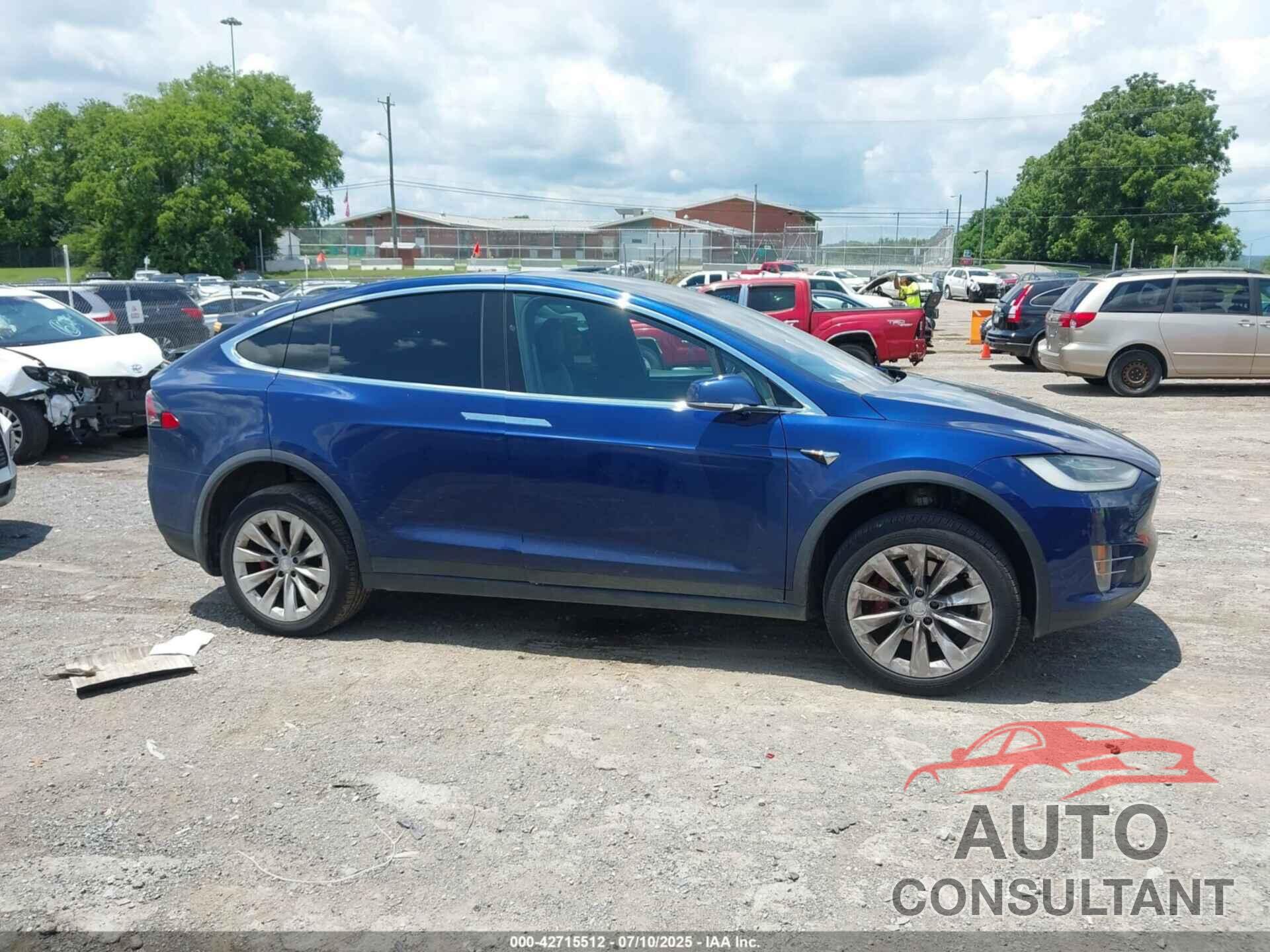 TESLA MODEL X 2017 - 5YJXCBE49HF053550