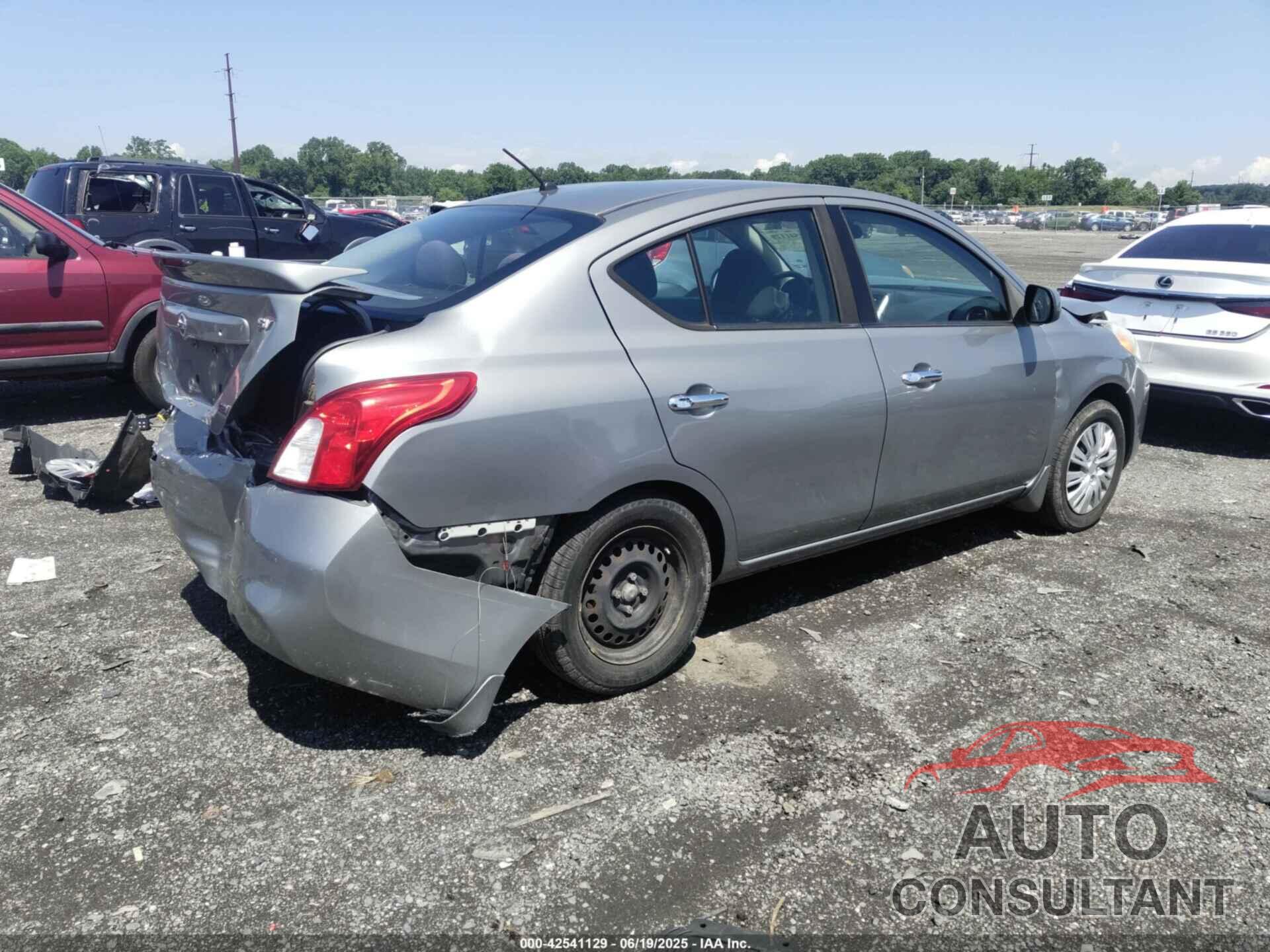 NISSAN VERSA 2014 - 3N1CN7AP4EL819626