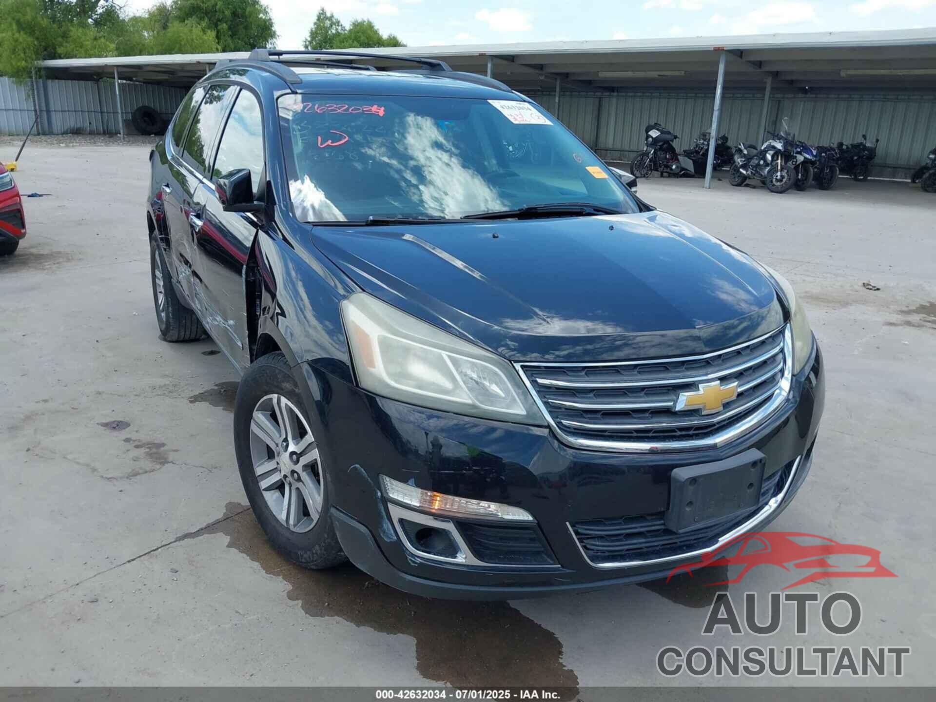 CHEVROLET TRAVERSE 2015 - 1GNKRHKD2FJ235460