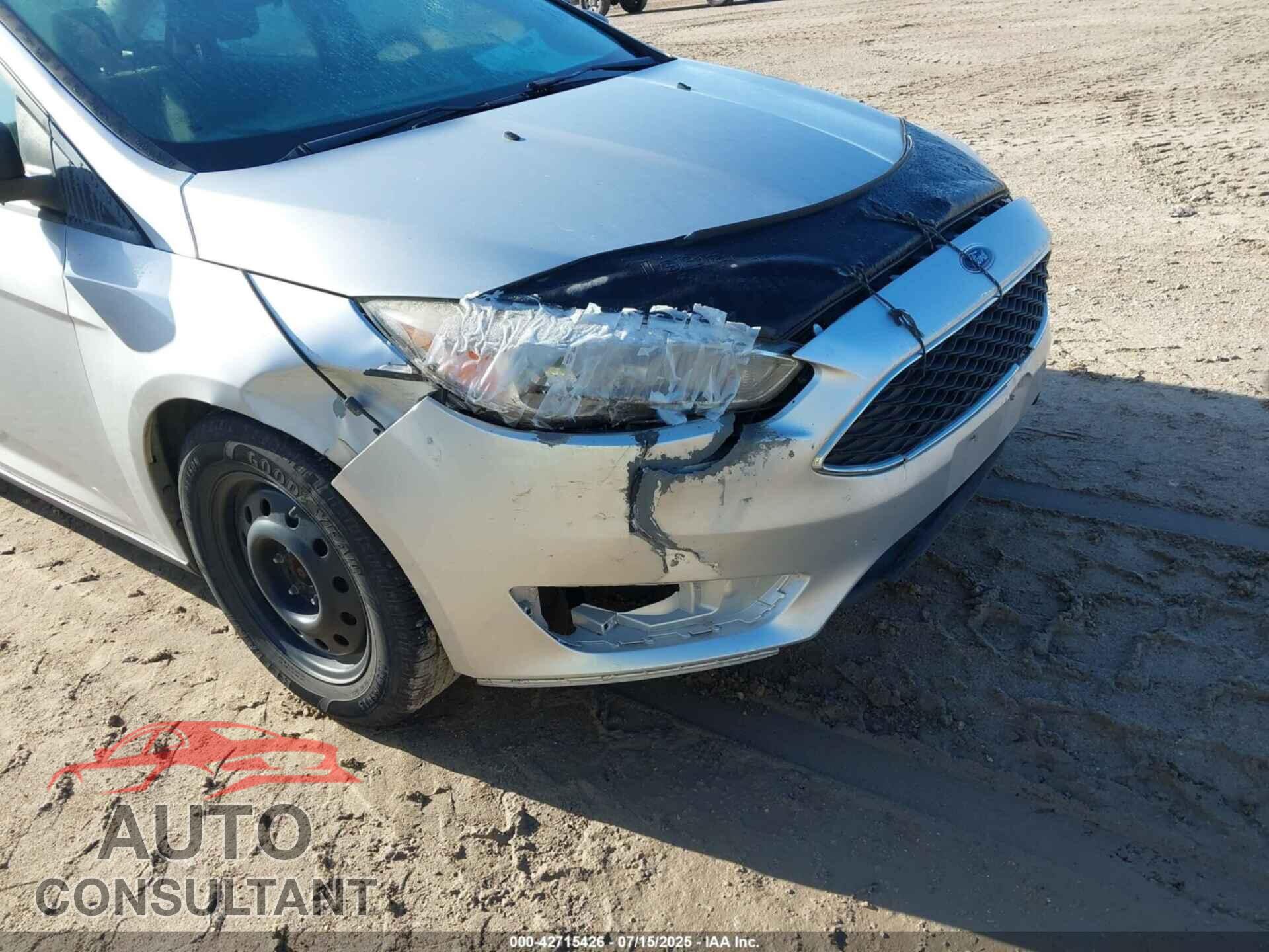 FORD FOCUS 2016 - 1FADP3E22GL207352