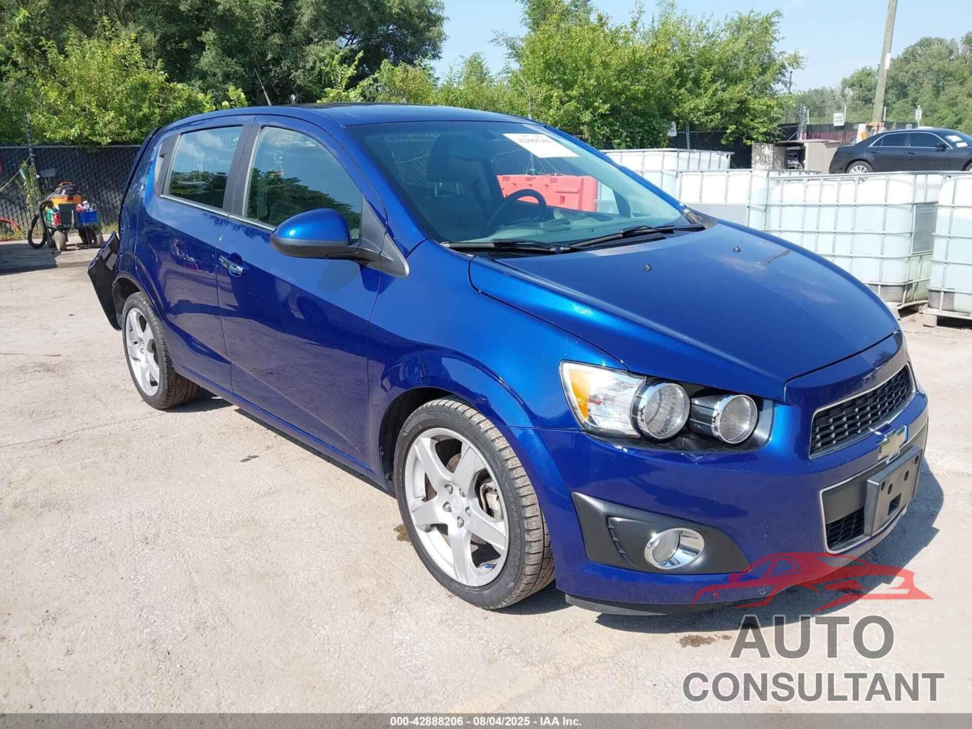 CHEVROLET SONIC 2014 - 1G1JE6SB3E4131343
