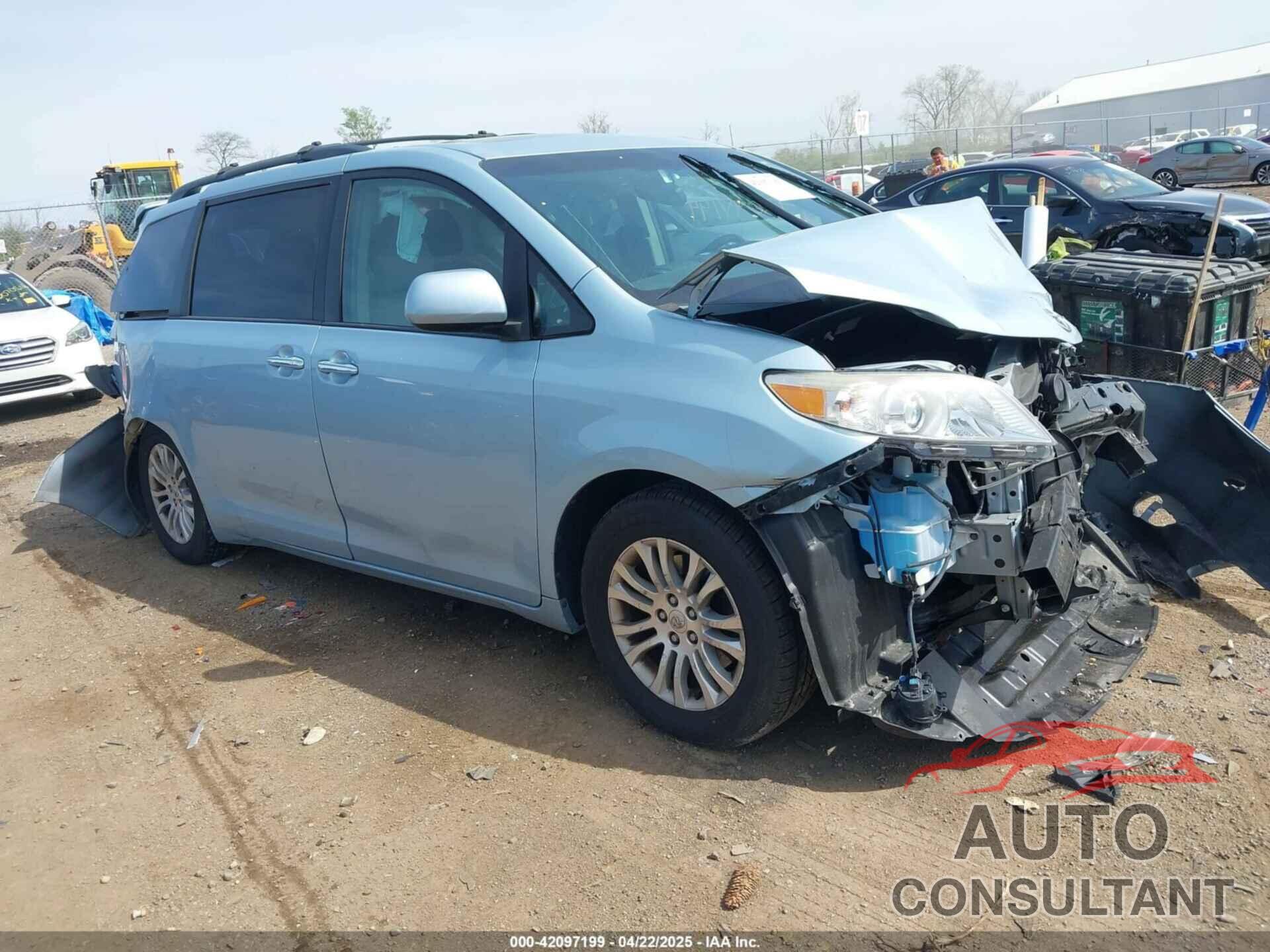 TOYOTA SIENNA 2015 - 5TDYK3DC3FS609947