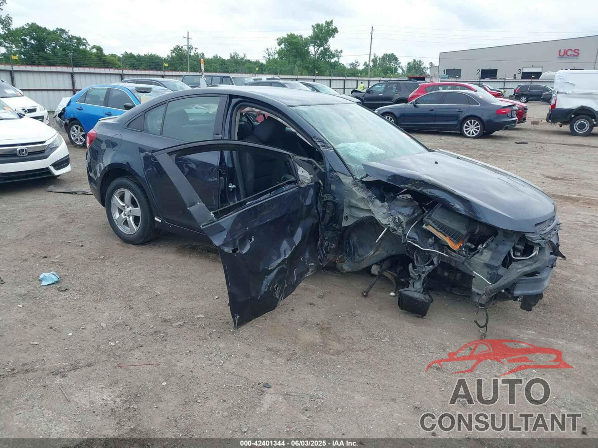 CHEVROLET CRUZE 2015 - 1G1PC5SB7F7268201