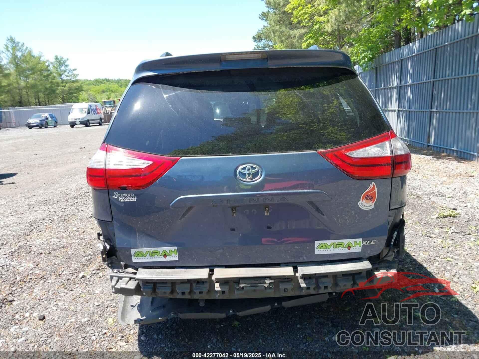 TOYOTA SIENNA 2017 - 5TDYZ3DC0HS785627