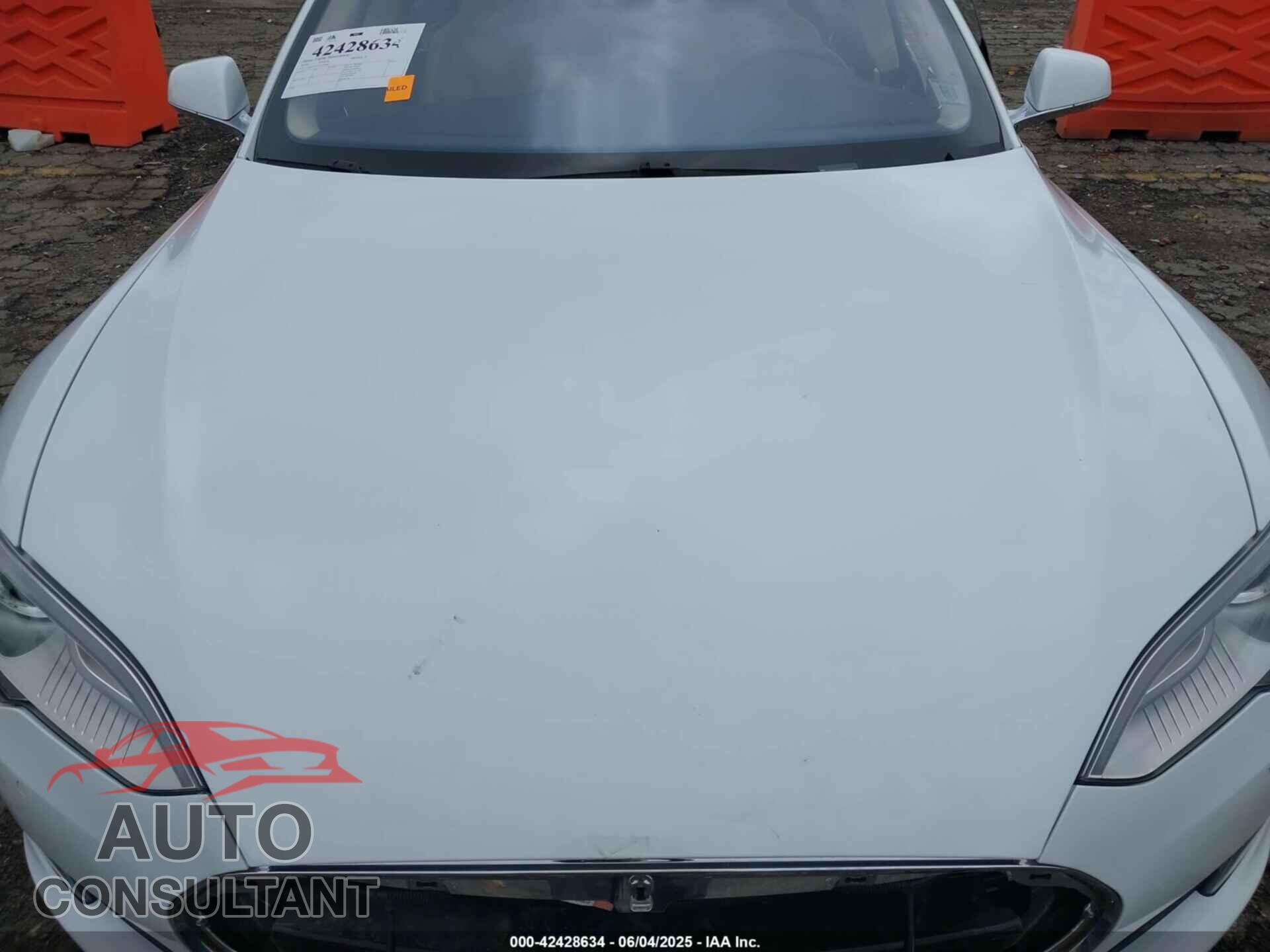 TESLA MODEL S 2016 - 5YJSA1E11GF132984