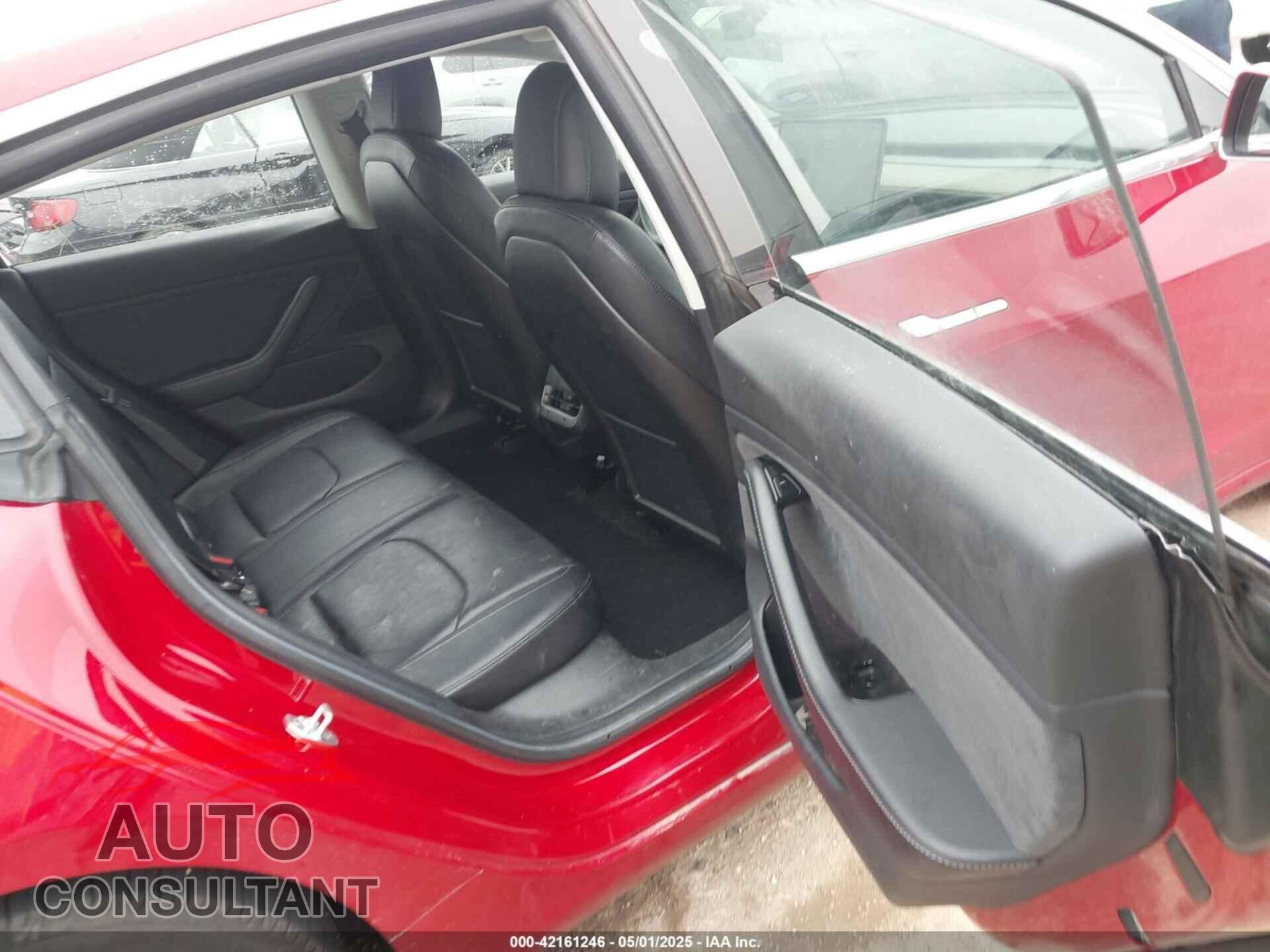 TESLA MODEL 3 2018 - 5YJ3E1EA0JF007197