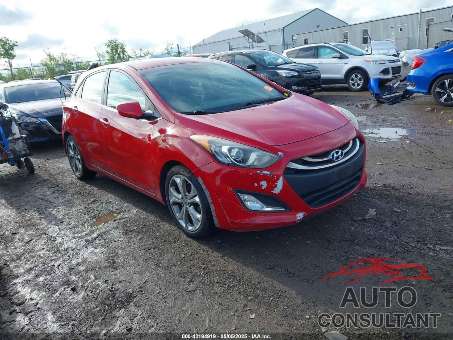 HYUNDAI ELANTRA GT 2013 - KMHD35LE8DU093521