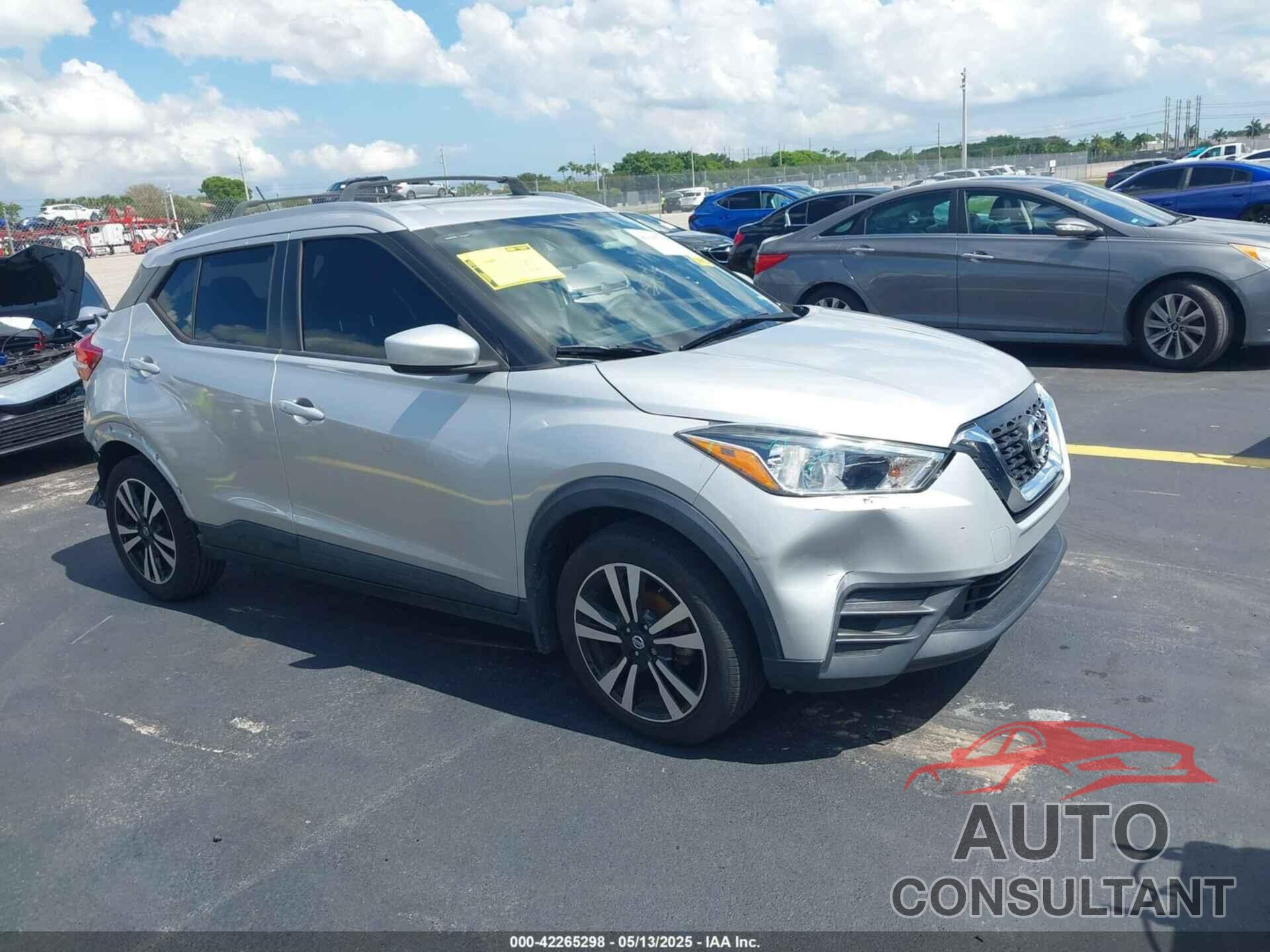NISSAN KICKS 2018 - 3N1CP5CU7JL538089