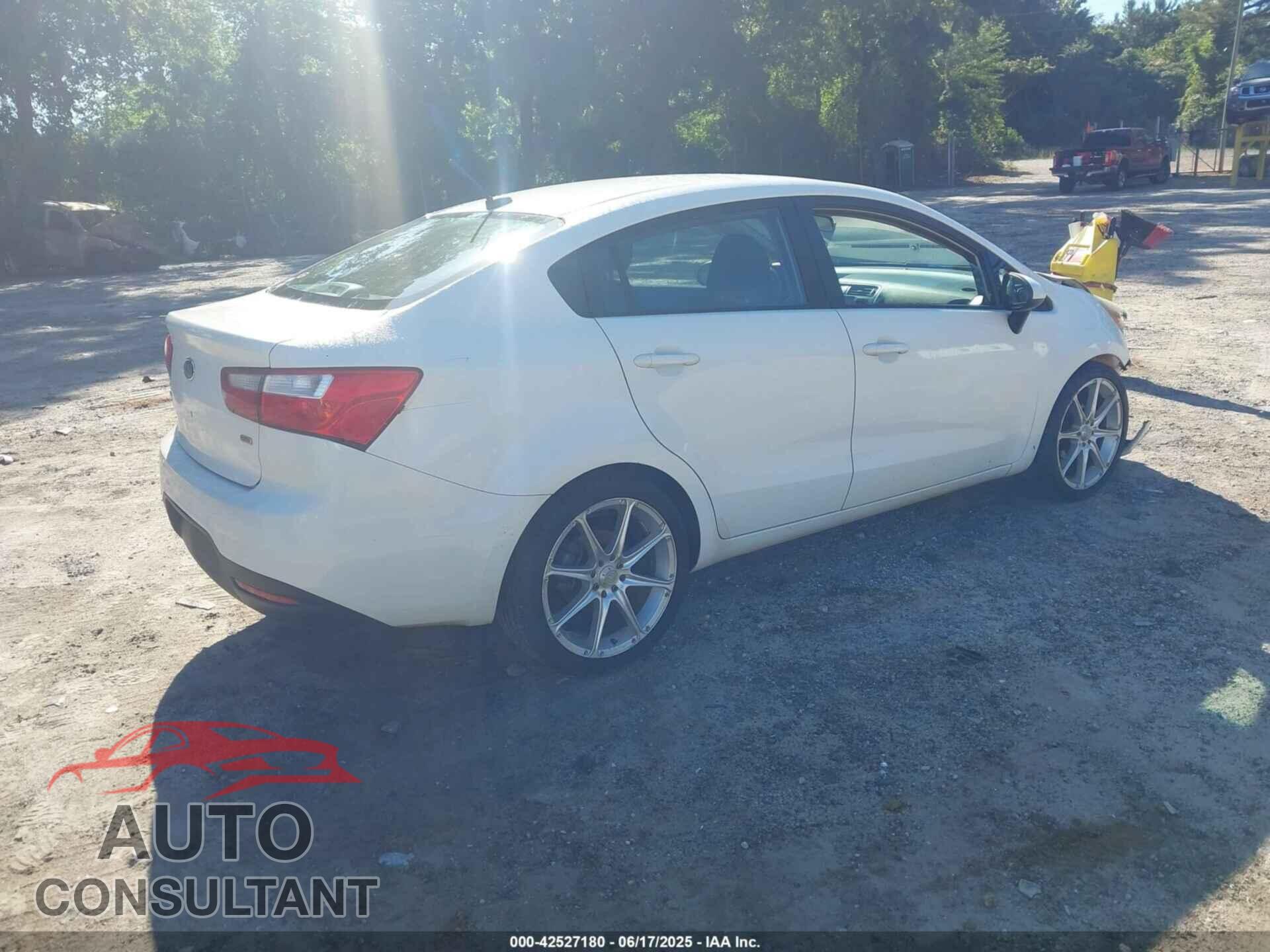 KIA RIO 2012 - KNADM4A35C6072848