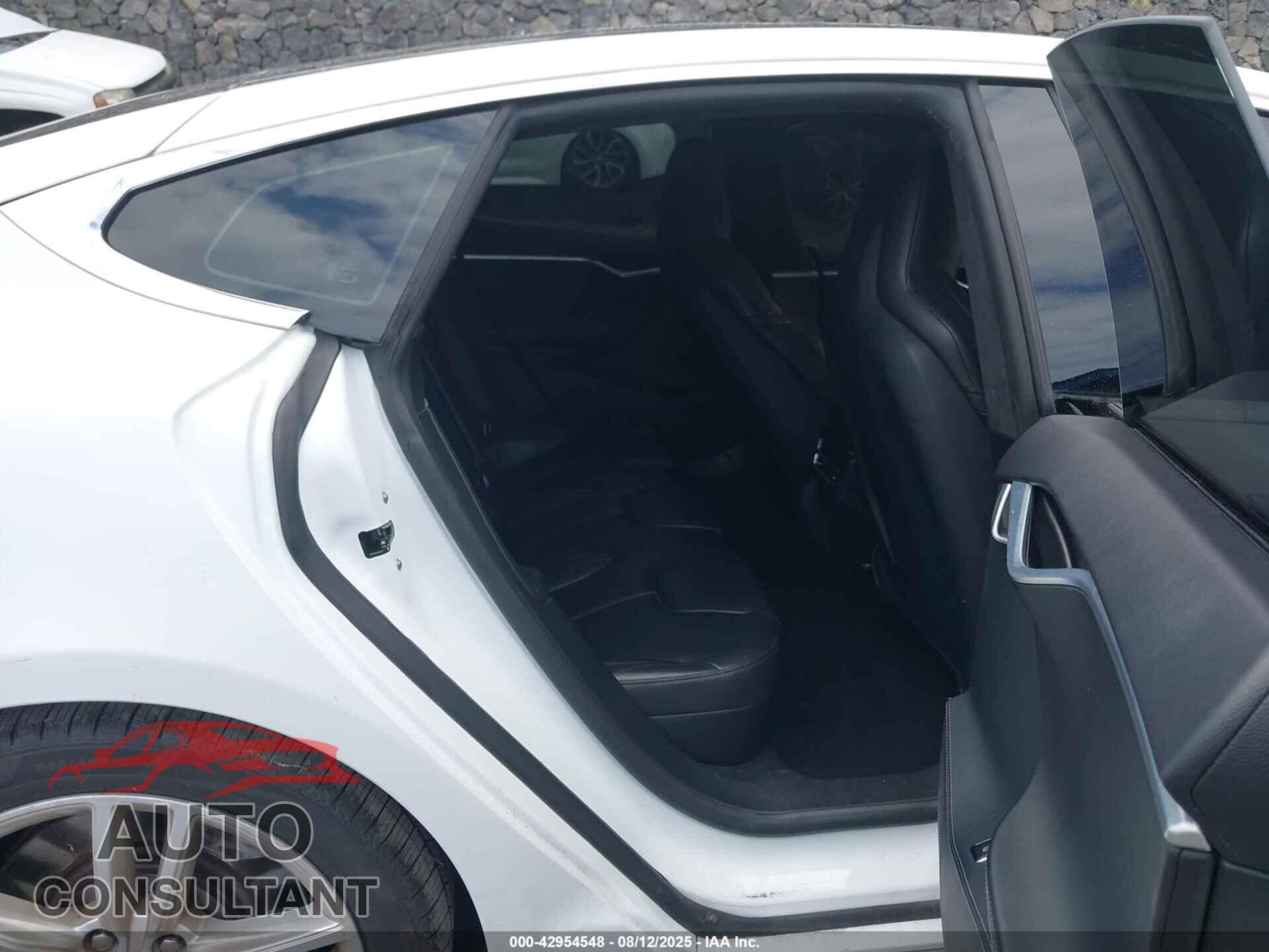 TESLA MODEL S 2015 - 5YJSA1S28FF098330