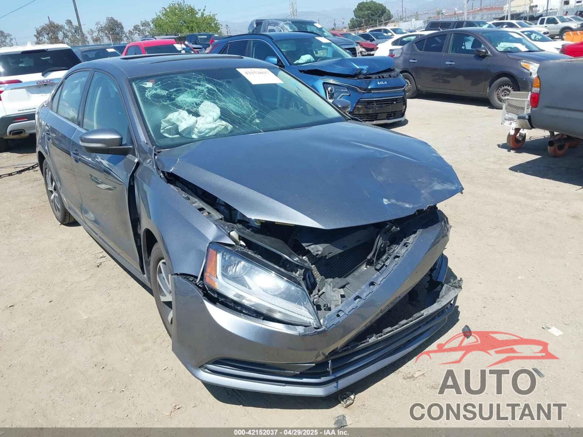 VOLKSWAGEN JETTA 2018 - 3VWDB7AJ7JM228990